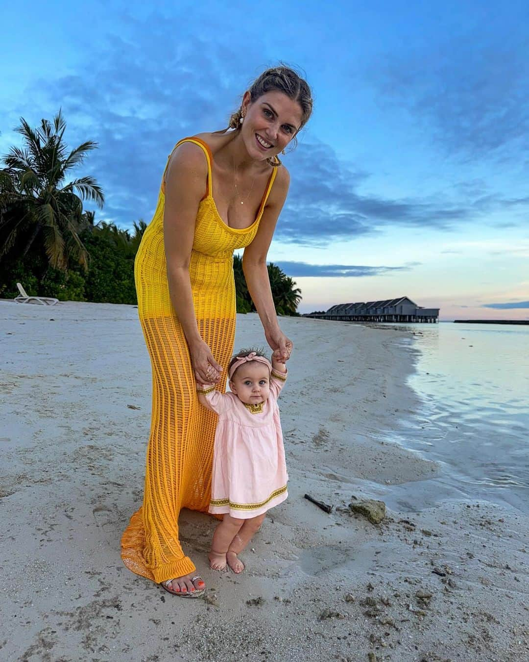 Ashley Jamesさんのインスタグラム写真 - (Ashley JamesInstagram)「So happy to be here in the Maldives as a family! 💕🌴 It’s like heaven here and it’s so nice to be able to switch off and spend time together.   I’m so tired because of the time difference, so I’ll give a proper update tomorrow but the kids have both adapted so well!   We’re staying at a resort called Kuramathi where it feels like living in a post card. The resort has an amazing kids club, some of the best diving in the Maldives, and those famous sunsets. 🦈 🌅 What’s so nice is it’s only a boat trip away from the main airport.  Alf didn’t want to be in these photos, but swipe to the end to see how happy he is. Ada has been a dream. She’s really come out of her shell and I can’t cope with her little holiday wardrobe. I actually bought this dress for @jasminebarcelona daughter, and I can’t believe ada is in it already!   I’m falling asleep so I’ll update properly tomorrow. But I’m so happy. 💓  Love you all! X  @kuramathiisland xx  AD - we very amazingly given a slight Press discount and we're paying for all activities including diving and kids club and upgraded to the all inclusive . ❤️🫶」11月18日 4時43分 - ashleylouisejames