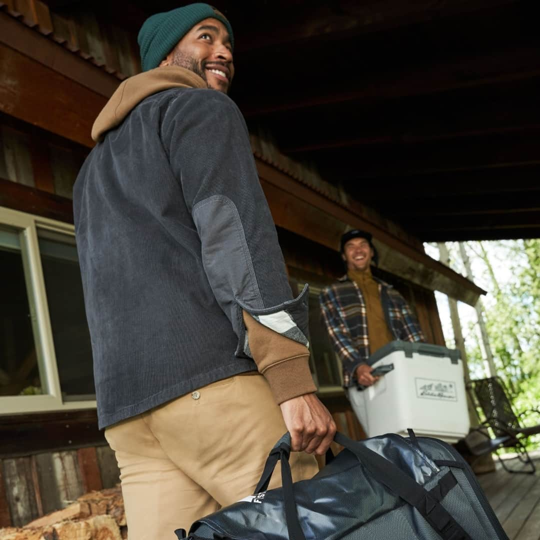 エディー・バウアーさんのインスタグラム写真 - (エディー・バウアーInstagram)「cabin weekend loading ⏳」11月18日 4時45分 - eddiebauer