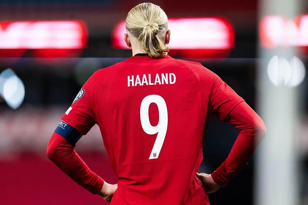 アーリン・ブラウト・ハーランドのインスタグラム：「🇳🇴」