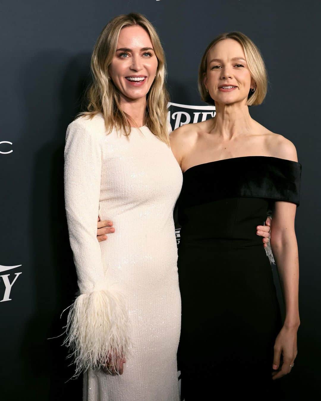 Just Jaredさんのインスタグラム写真 - (Just JaredInstagram)「So many stars were honored at Variety’s Power of Women event, including Margot Robbie, Carey Mulligan, Emily Blunt, Fantasia Barrino, and Lily Gladstone. They were joined by friends like Dua Lipa, Leonardo DiCaprio, Oprah Winfrey, and more. See lots more photos on JustJared.com! #MargotRobbie #CareyMulligan #EmilyBlunt #FantasiaBarrino #LilyGladstone #DuaLipa #LeonardoDiCaprio #OprahWinfrey Photos: Getty」11月18日 5時36分 - justjared