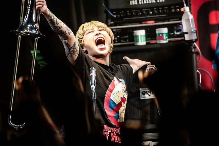 かなすのインスタグラム：「Rest In Punk Tour 2023. 11. 17 横浜BAY HALL  Photo by @hayachinphoto」