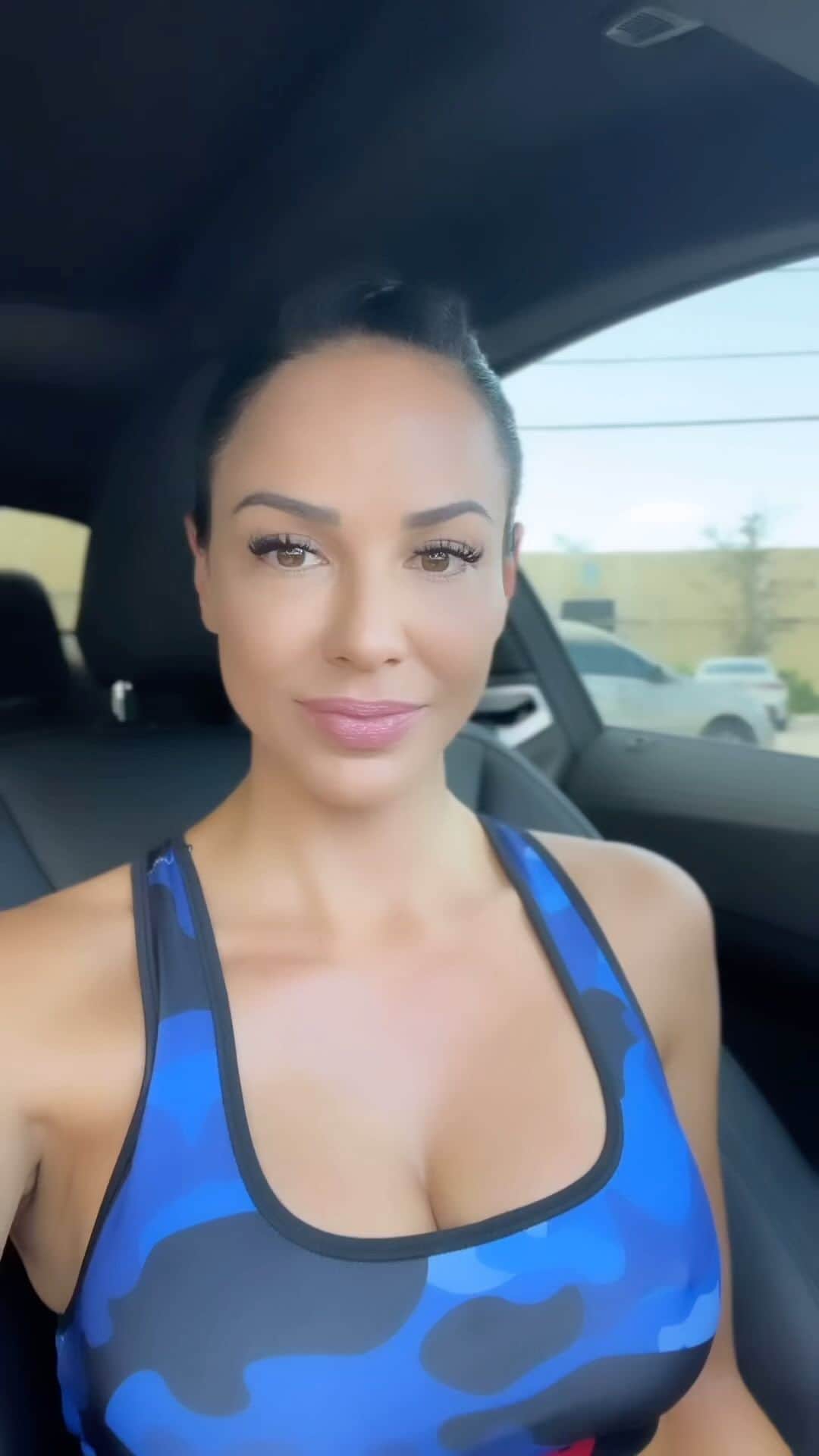 Melissa Risoのインスタグラム：「Use my code: RISO for 40% off your first order with @flexpromeals 💪🏼  #mealprep #meals #diet #protein #chicken #flexpromeals #flexpro」