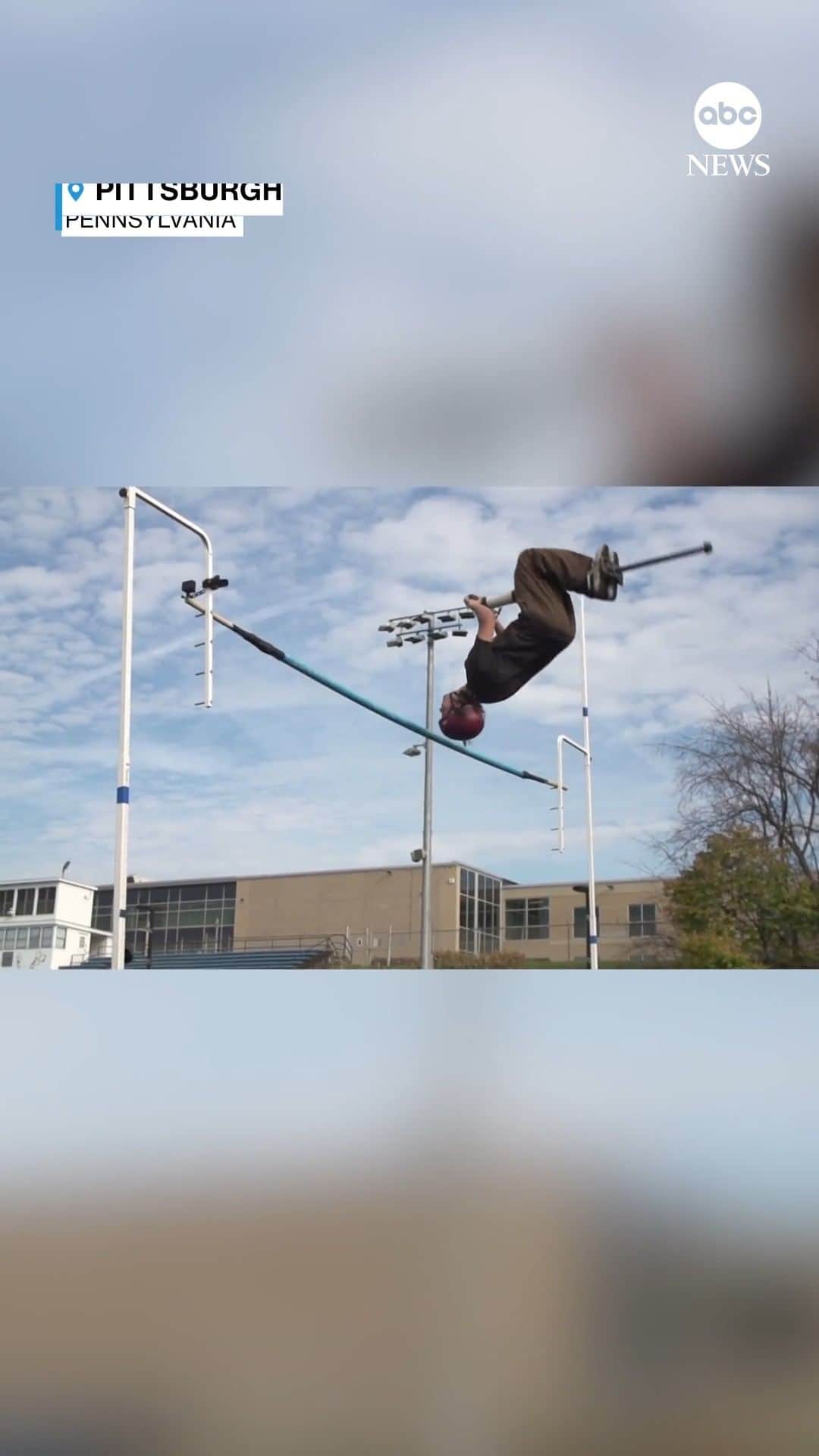 ABC Newsのインスタグラム：「A man from Pittsburgh broke the world record for the highest backflip pogo stick jump, reaching more than 10 feet in the air.  "I currently hold eight (records) now — and I feel pretty good about that," he said after landing back on solid ground.  Congrats!」