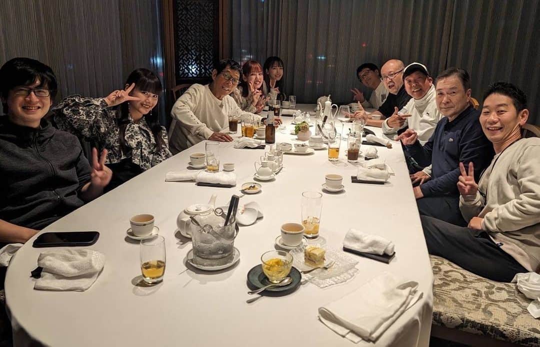 のインスタグラム：「昨日はヤンタン終わりさんまさんヤンタンレギュラースタッフさんと中国飯店🇨🇳全てが絶品さんまさんオススメの上海ガニのオス雌を紹興酒と白ワインで美味かったなぁ！噛み締めながらいただきました^_^ごちそうさまでした😋ずっと味覚えています♪ありがとうございました😊勿論話にも花咲きましたよー。」