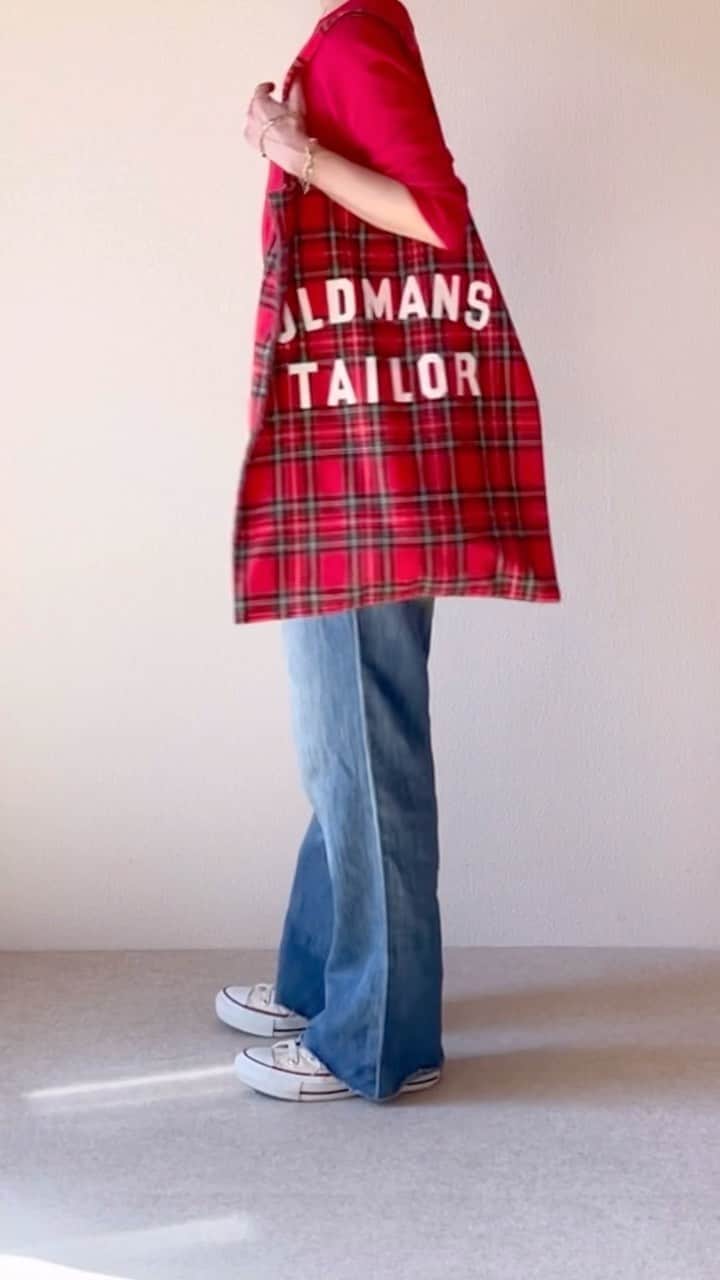 canariaのインスタグラム：「_  大好きな布バック、最近こちらを追加しました。  #oldmanstailor #布バッグ #アラフィフファッション #50代ファッション #デニムスタイル」
