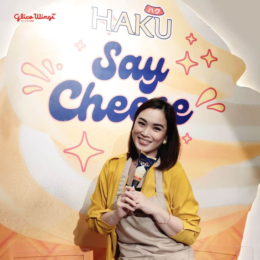 Glico Wingsのインスタグラム：「Say Cheese! Nikmatnya HAKU Tokyo Cheese Delight bikin harimu makin cheeseful 🧀  Yang udah cobain HAKU Tokyo Cheese Delight, ayo angkat tangan 🙌  #HAKU #HAKUTokyoCheeseDelight #CheeseCone #GlicoWings #EsKrimJepang」