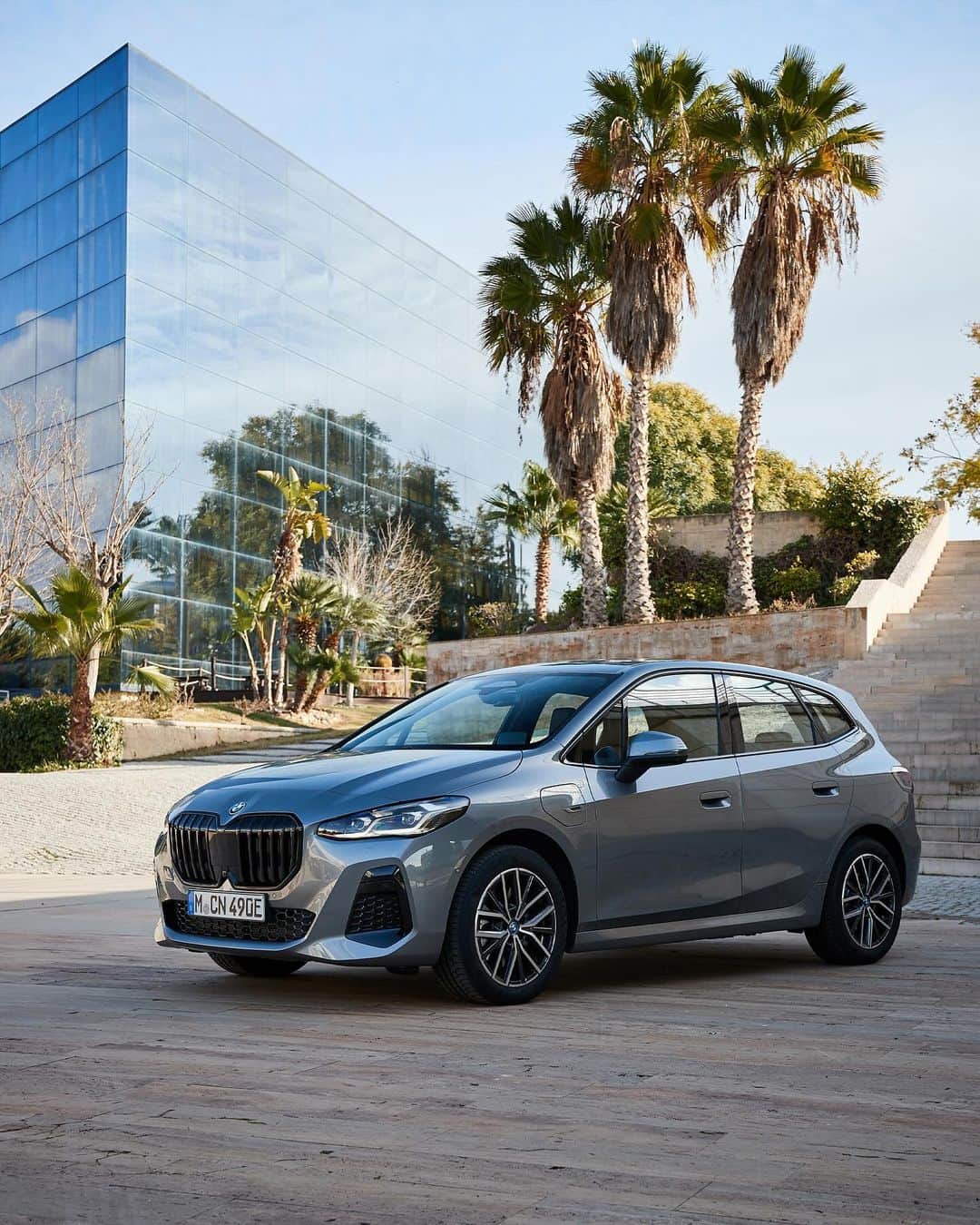 BMWのインスタグラム：「Good days ahead. ☀️ The BMW 2 Series Active Tourer. #THE2 #BMW #2Series #Hybrid  __ BMW 230e xDrive Active Tourer : Combined fuel consumption, weighted: 0.8–0.6 l/100 km. Combined power consumption, weighted: 15.9–14.4 kWh/100 km. Combined CO2 emissions, weighted: 18–14 g/km. Electric range: 83–93 kilometers. All data according to WLTP. Further info: www.bmw.com/disclaimer」