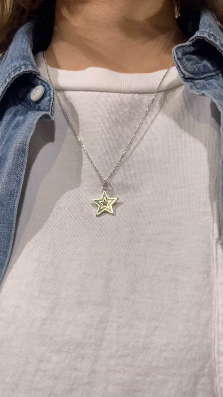 のインスタグラム：「yoko着用CALIFOLKS Inlay Necklace  チェーンの長さは全て50㎝となります。  @standardcalifornia_os  @standardcalifornia_movie   #standardcalifornia  #スタンダードカリフォルニア  #califolks  #カリフォークス  #inlayjewelry  #インレイジュエリー  #necklace  #ネックレス  #juwelry #ジュエリー  #silver925 #silver #internationalshipping  #overseashipping  #worldshopping  #worldshoppingjp」
