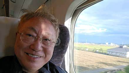 高須克弥のインスタグラム：「名古屋から銀座高須クリニックまで日帰り出勤。 労働は喜びである。今日は時間制限なしで働くぜ。 一人ブラック企業かっちゃん。なう。」