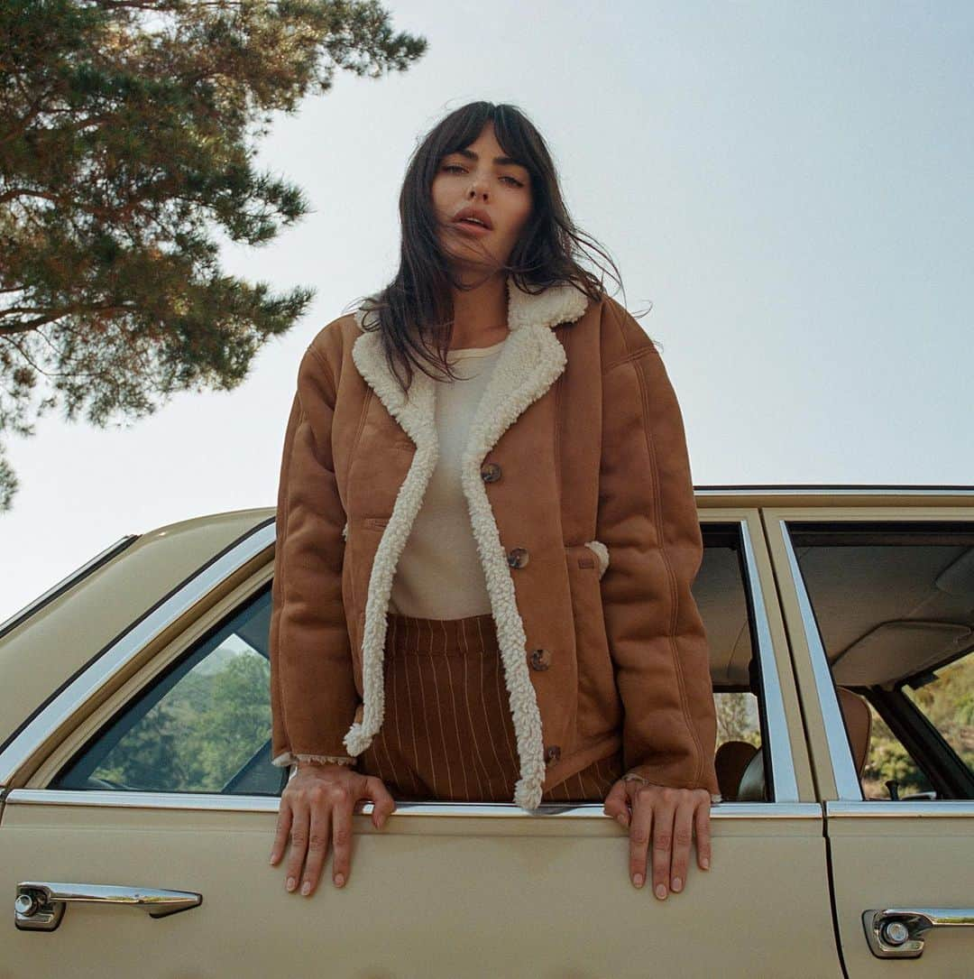 ブリクストンさんのインスタグラム写真 - (ブリクストンInstagram)「Destination vacation in the Shearling jacket.」11月18日 9時05分 - brixton