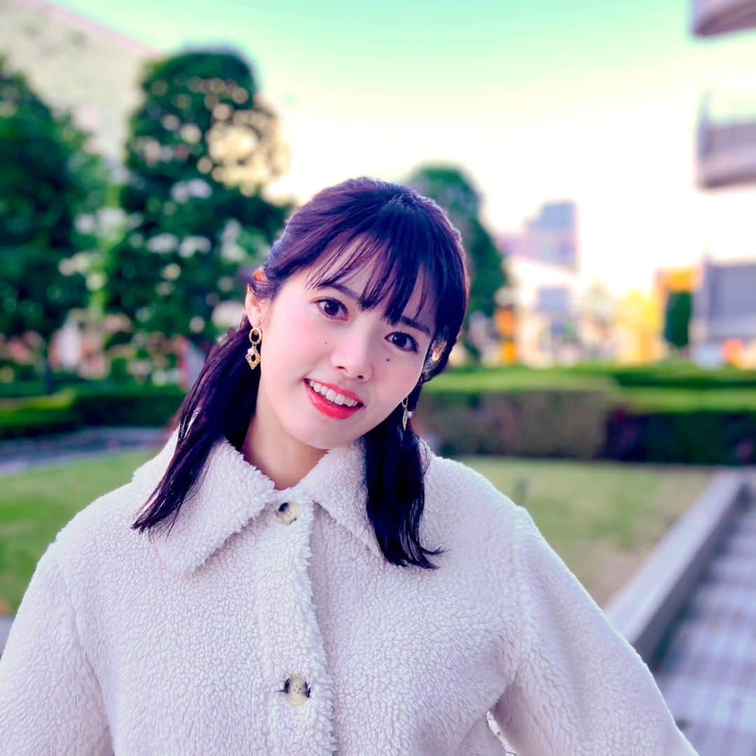 フジテレビ「めざましテレビ」さんのインスタグラム写真 - (フジテレビ「めざましテレビ」Instagram)「もえ画伯でーす🎵 #めざど食堂 のヒント出しで3キャスターの似顔絵を描きましたよ🎨  週末のお天気は… 日本海側が不安定に 西日本の山間部では積雪も⛄ あす関東から西は晴れるそうです✨️  良い週末を過ごしてくださいね  #谷尻萌 #めざましどようび」11月18日 9時34分 - mezamashi.tv