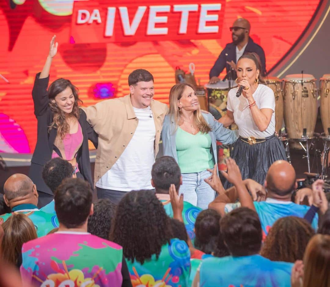 Susana Vieiraさんのインスタグラム写真 - (Susana VieiraInstagram)「Contagem regressiva para domingo ❤️🍿 Pipoca com @ivetesangalo   Crédito: TV Globo / Paulo Belote」11月18日 9時42分 - susanavieiraoficial