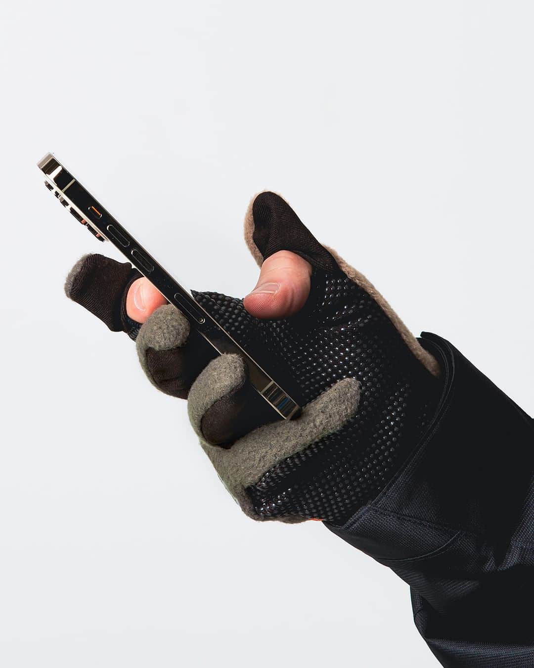 narifuri_japanのインスタグラム：「New Color NFSO-01：narifuri × SoH Cycle Gloves  stretch / keep warm」