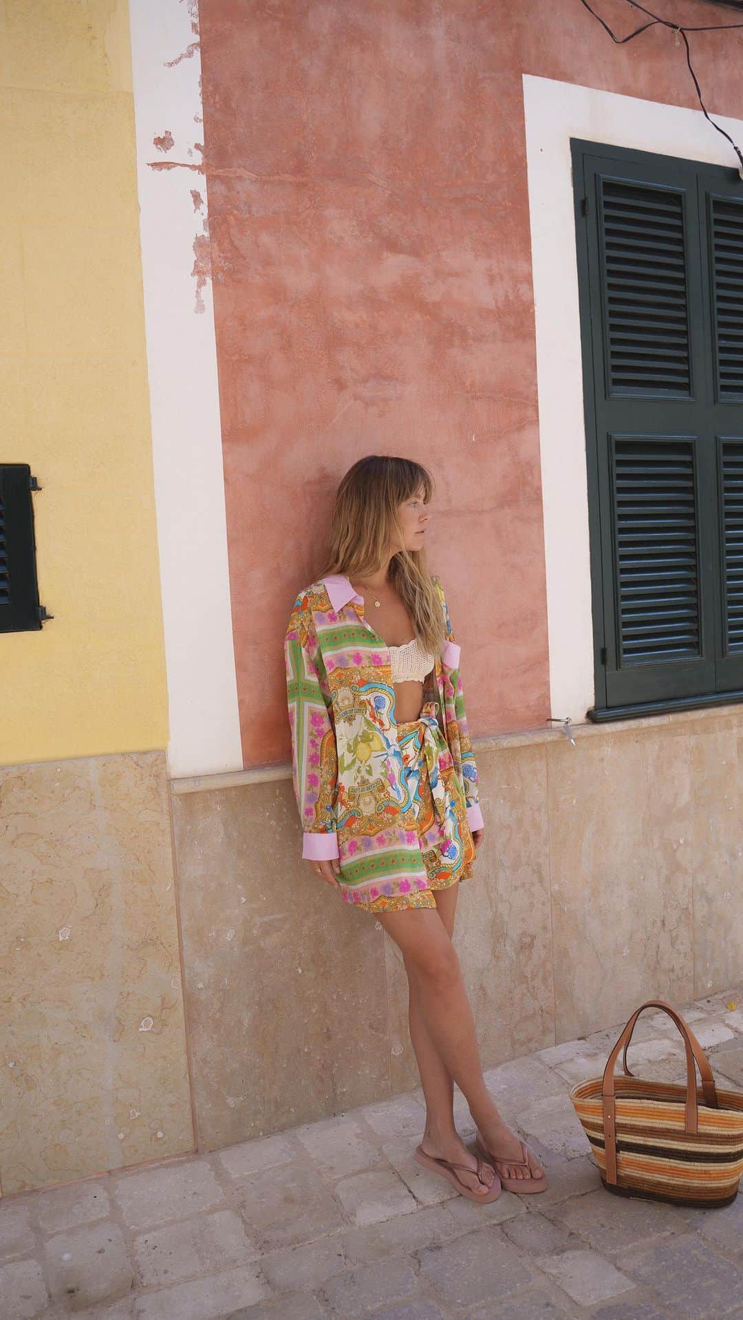 SPELLのインスタグラム：「Overwhelmed from the love we have received for our Maddelena styles ~ we can’t wait to see our community dressed in these pieces 🍋💕 our girl @christinamacpherson styles Maddelena back with Salina Crochet 🐚」