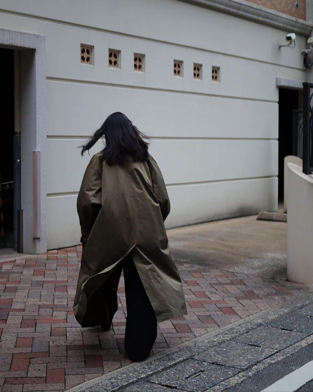櫻井千尋のインスタグラム：「. 高校生ぶりにデニムジャケット買ったけど この歳でまた着ると新鮮✨ コーディネートの幅が広がる⤴️  @m53.2021 のアウターも 今期のお気に入り🫶🏻🤝🏻🫰🏻」