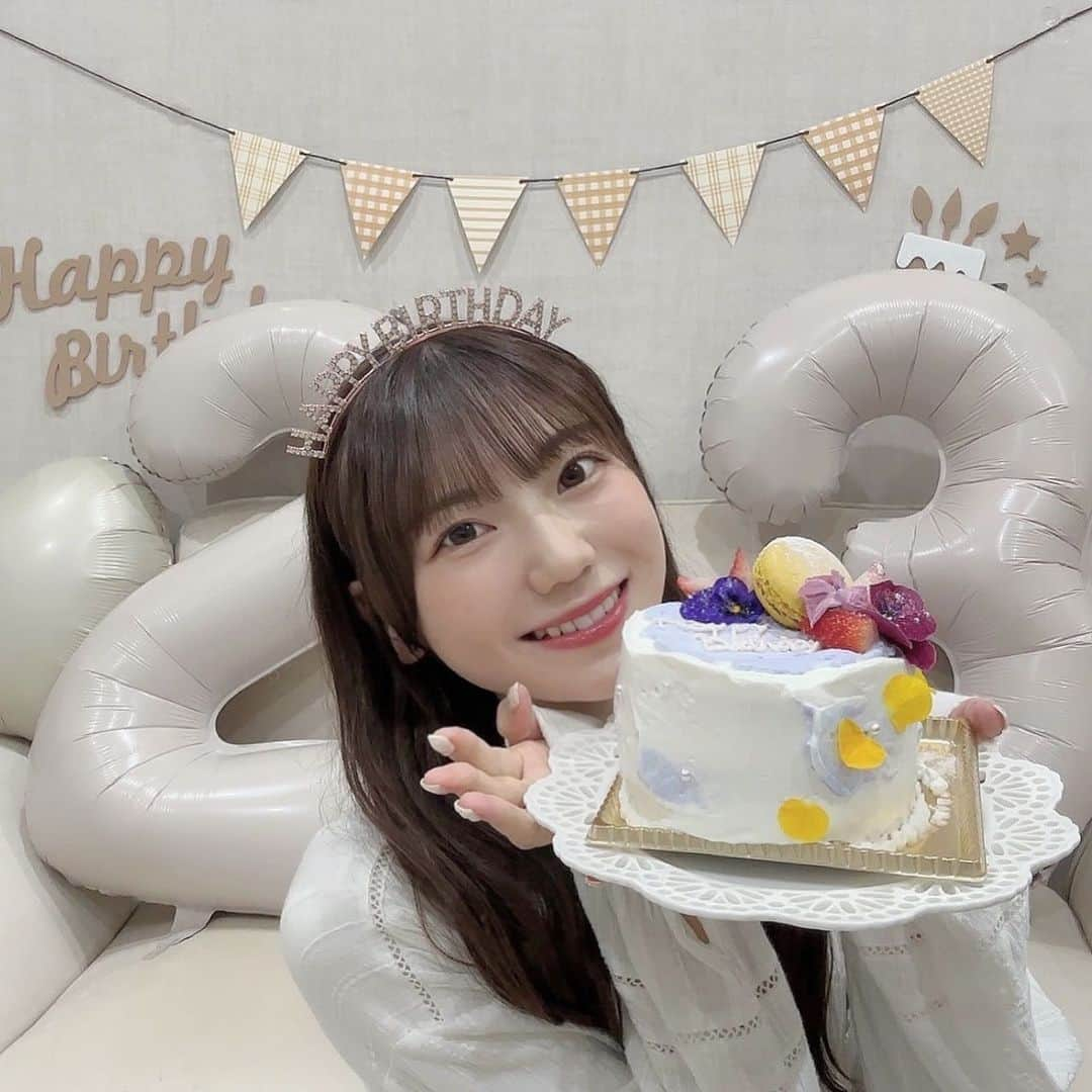 藤崎未夢さんのインスタグラム写真 - (藤崎未夢Instagram)「♡‬  昨日11月17日で23歳になりました！🎂  たくさんのお祝いありがとうございます☺️🌼  4期生も加入し、さらに変化をしていく NGT48のキャプテンとして グループのために頑張ることはもちろんですが、 何よりもまずは 自分自身がアイドルを最高に楽しみます🎀  23歳のわたしも見守っていただけるとうれしいです☺️ これからもよろしくお願いします！」11月18日 10時50分 - miyu_miyu_ngt48