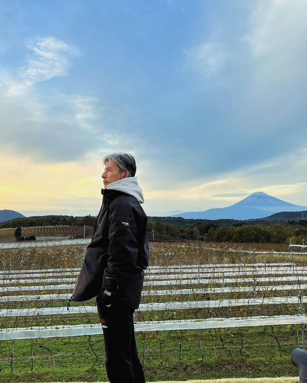 日比野玲さんのインスタグラム写真 - (日比野玲Instagram)「堪能しました〜〜！  @nakaizu.wineryhills  @nakaizu.eastwindsvillage  #pr #葡萄畑 #ワイン #ワインテイスティング #リースリングが好き #素敵な空間  #中伊豆ワイナリー #ワイナリーグランピング #やっぱり富士山 #日本のワイン  #中伊豆ワイン  #あるね！！」11月18日 11時30分 - aquilano_hibino