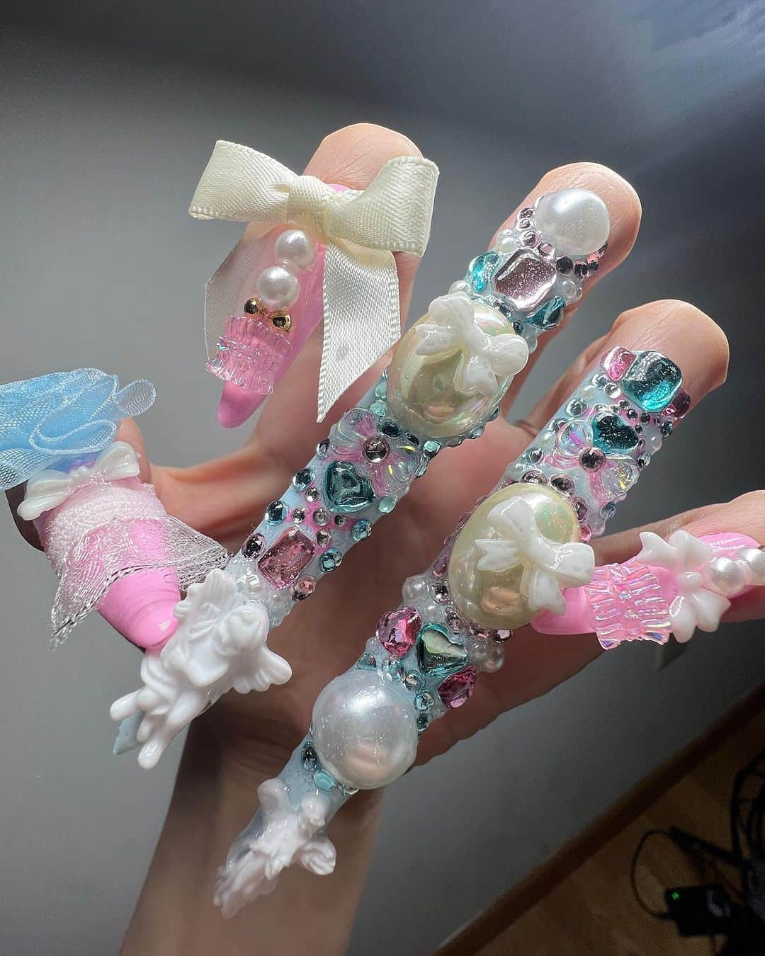 Mei Kawajiriのインスタグラム：「ゴスロリかちゃん🎀💅 for @sukeban_world」