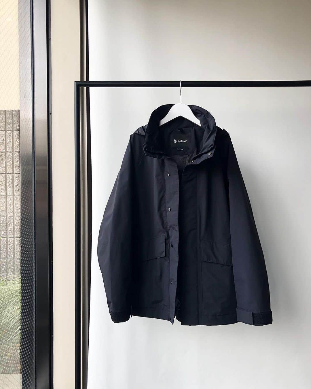 のインスタグラム：「. Goldwin/PERTEX SHIELD ACT ROVER JACKET . . . @nollyandthenatures . #tottori #鳥取県 #鳥取市 #川端 . #GoldwinLifestyle #goldwin」