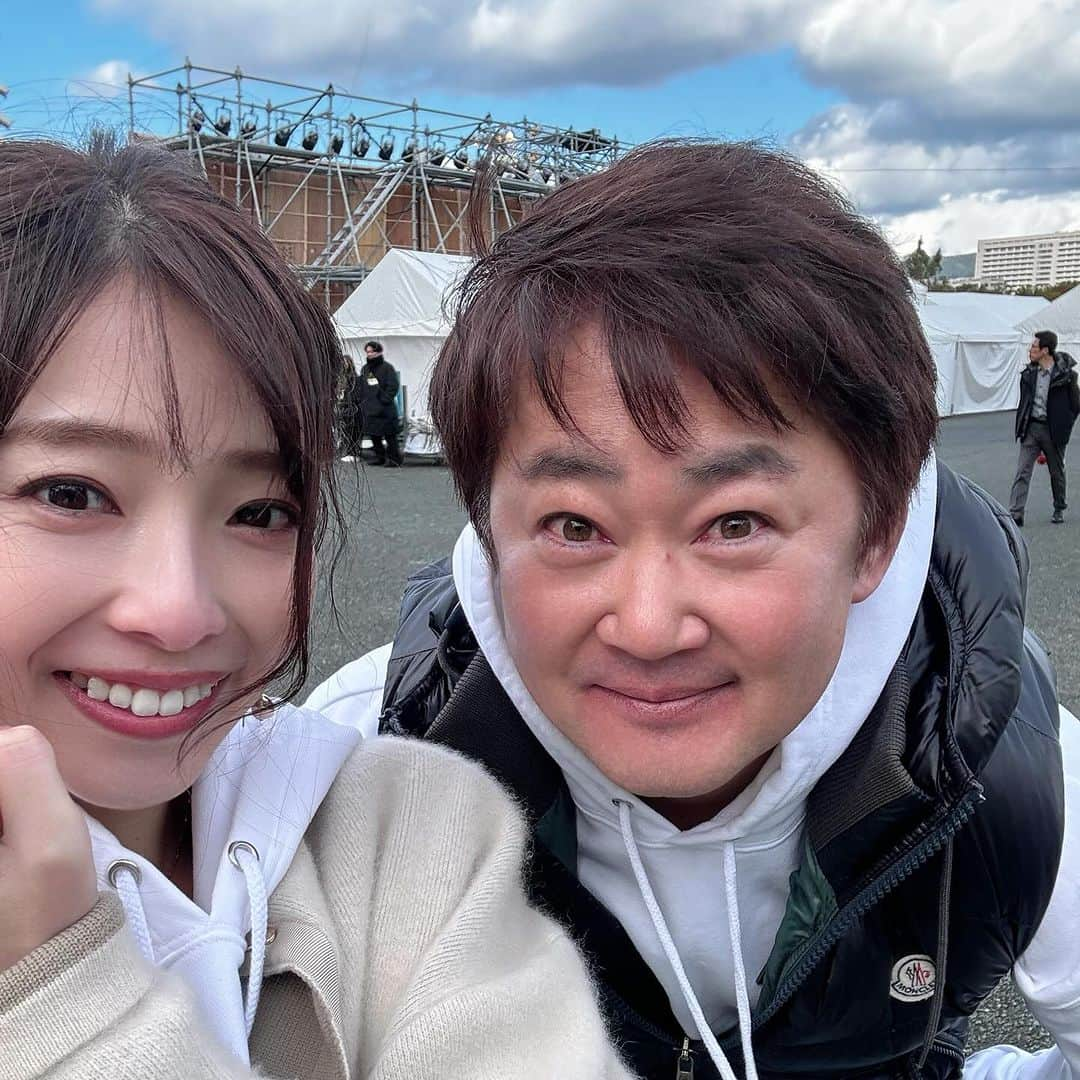 山岸久朗さんのインスタグラム写真 - (山岸久朗Instagram)「今年いちばんの冷え込みの中、万博にお越しいただいた方、本当にありがとうございました。感謝♡♡♡  今後ともおはよう朝日ですをよろしくお願いします。  おはパーは明日日曜もあるので、行ってあげてくださいねー。  #おはパー #おは朝パーク #おは朝」11月18日 17時42分 - yamaben