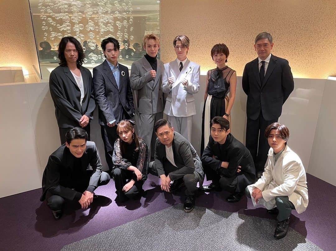 与田祐希さんのインスタグラム写真 - (与田祐希Instagram)「#映画OUT 昨日公開されました〜！  この映画で 素敵な皆様と出会えて 皆川千紘と出会えて 本当に良かったと完成した映画を観てより感じました！ 大好きな作品になりました！  そして願わくば、またみんなでOUTの世界に戻って来れたら嬉しいなと思います☺︎  たくさんの方に観ていただきたいです！ よろしくお願いします！  初日舞台挨拶と、撮影中のオフショット盛りだくさん🎞️ まだ載せてないのもたくさんある…🤭 そして渡辺満里奈さんと再びLINE友達になれました！(私がスマホ無くしてアカウントが変わったためせっかく交換していただいたのに消えてしまっていました) 一緒にカラオケに行くお約束も🤭✨ お誕生日おめでとうございます🫶」11月18日 12時27分 - yodayuuki_oimo