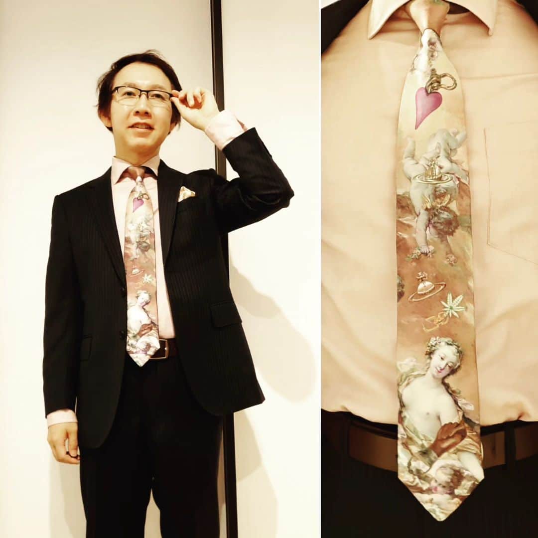 門倉貴史のインスタグラム：「オッハー😀 これから『クギズケ！』(読売テレビ)の収録に行ってまいりますぅ❗  イエーイ😘🤓イエーイ😘🤓イエーイ😘🤓サラバ🍀👋  #読売テレビ #クギズケ #11月26日放送 #門倉貴史 #今日のコーデ」