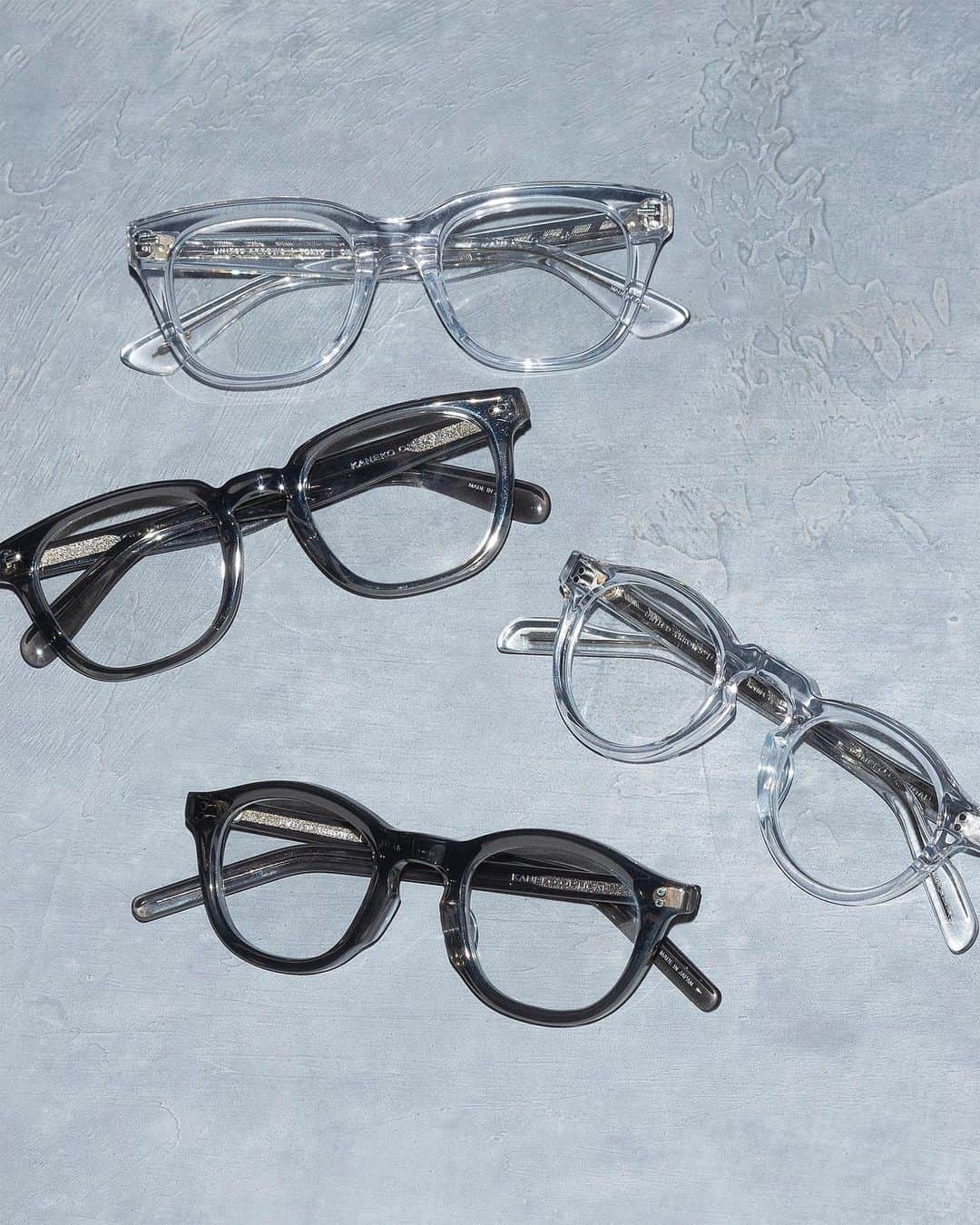 BEAUTY&YOUTH UNITED ARROWSさんのインスタグラム写真 - (BEAUTY&YOUTH UNITED ARROWSInstagram)「人気の＜UNITED ARROWS by KANEKO OPTICAL＞のアイウェアに新色が登場！  2枚目 王道のウエリントンタイプでやや大ぶりなサイズ感が特徴の「Modern」。 スタンダードなデザインに、全体的なアウトラインは太めのデザインで仕上げ、適度なボリューム感がポイント。 抜け感のあるフレームカラーで顔馴染みも良く、コーディネートをスタイリッシュな印象に仕上げます。  Modern ¥19,800  3枚目(右) やや太めのフレームがアクセントのウェリントン型のアイウェア。 目元を印象づけ、いつものスタイリングをイメージチェンジしてくれます。 シンプルながらも上品な雰囲気で、オンオフ問わずに多彩な装いに合わせられます。  French ¥19,800  3枚目(左) ボストン型で知的な雰囲気を演出するデザイン。クリアフレームで抜け感のある印象です。 コーディネートのアクセントにプラスしやすいアイテム。  Kevin ¥19,800  #BEAUTYANDYOUTH #ビューティアンドユース #UNITEDARROWS #ユナイテッドアローズ #大人カジュアル #大人コーデ #メガネ #金子眼鏡 #kanekooptical   —BY STORE ACCOUNT— MEN @beautyandyouth_men_store」11月18日 12時39分 - beautyandyouth_official