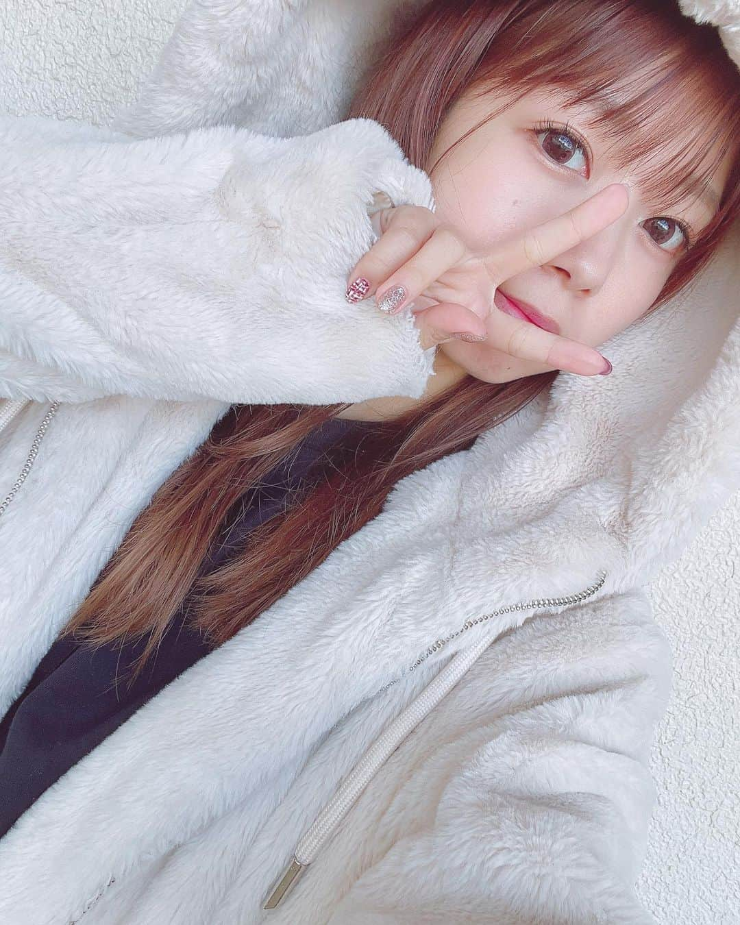 大庭彩歌さんのインスタグラム写真 - (大庭彩歌Instagram)「運動して温めてくる⛄️ 昨日マツエク行ったけんバサっバサっ🤍」11月18日 13時32分 - ooba__ayaka