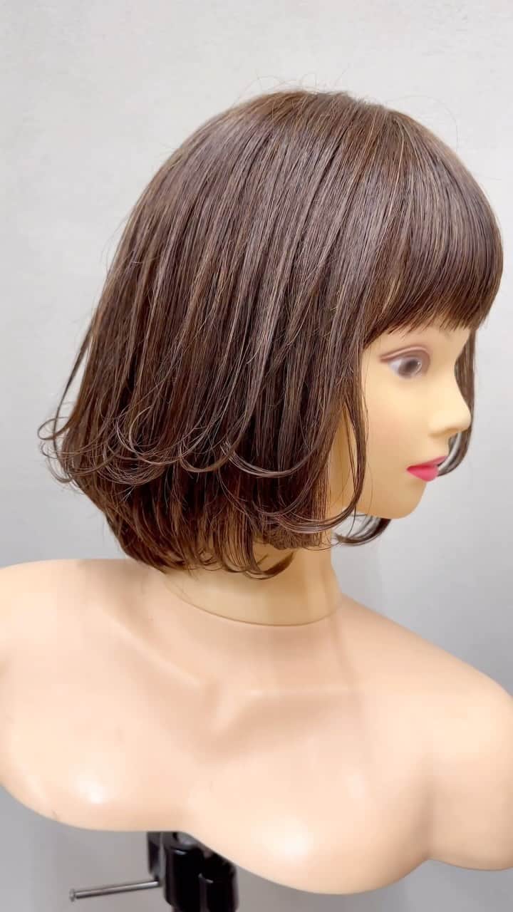 鶴谷和俊のインスタグラム：「ボブ/Corte bob   Bob cut កាតបុក Tóc bob बॉब कट Corte bob 밥 컷 波波头 Coupe au carré  ▪️使用ハサミ/scissors JOEWELL  supreme SPM-60  International Exclusive Exclusivo Internacional  JDB-610F  #ショートヘア #ショートカット #hairtiktok  #hairtok #bob #ボブ #ショートヘア #カット #ヘアカット #ヘアスタイル #髪型 #hair  #haircut #hairstyle #hairstyles #hairstylest #hairstyle #美容師 #Hairdresser #ម៉ាស់ស្រពះ #Thợlàmtóc #हेयरड्रेसर #Peluquero #미용사 #美发师 #Coiffeur #peinado #joewellscissorspr #pr」