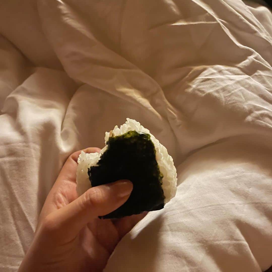 西村歩乃果のインスタグラム：「🍙」