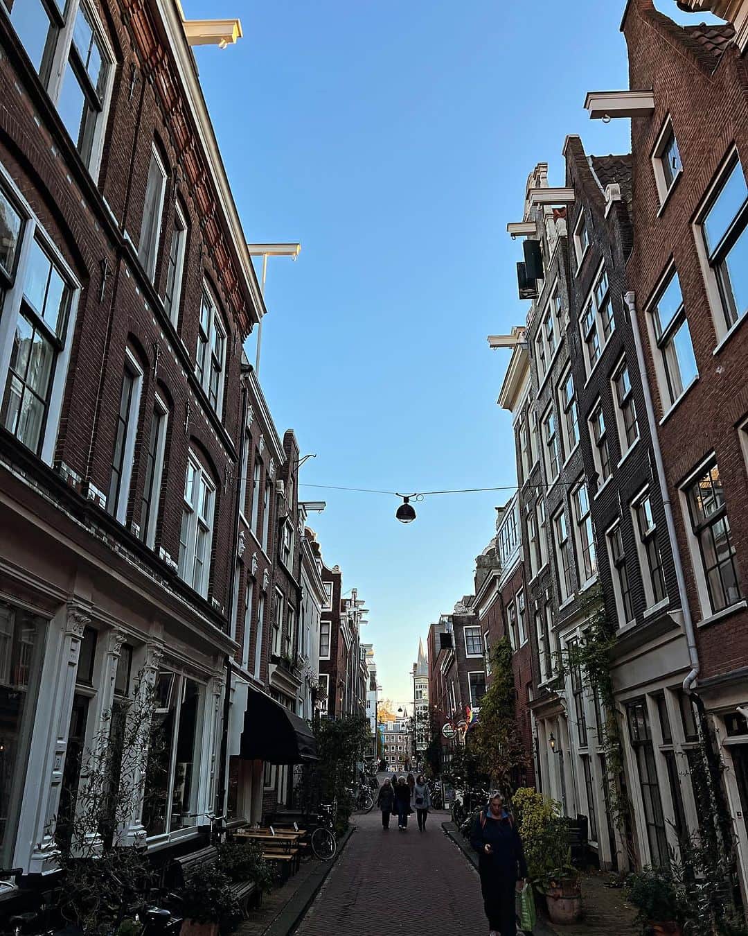 増田順一さんのインスタグラム写真 - (増田順一Instagram)「アムステルダムのゴッホ美術館に行って来ました！ ゴッホを見てピカチュウたちもいて最高でした！クイズが難しくてとても良い(笑) 街並みも美しいアムステルダム、オススメです！ #vangoghmuseum #amsterdam #pokemon #pikachu #eevee #ポケモン #ピカチュウ #イーブイ #アムステルダム」11月18日 14時04分 - pokemon_masuda