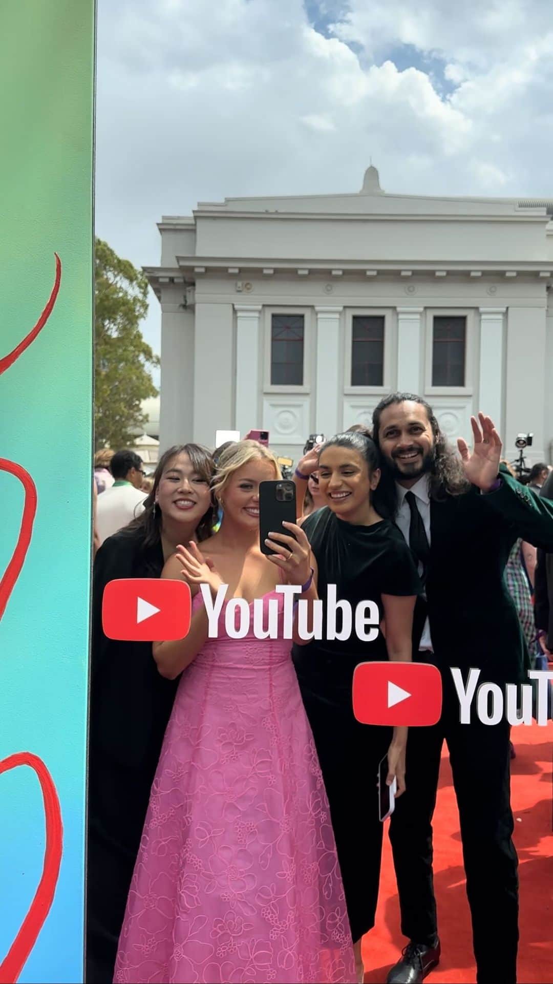 YouTubeのインスタグラム：「What an awesome day going to the ARIAs! Thank you @youtube for bringing us along!! #YouTubePartner」