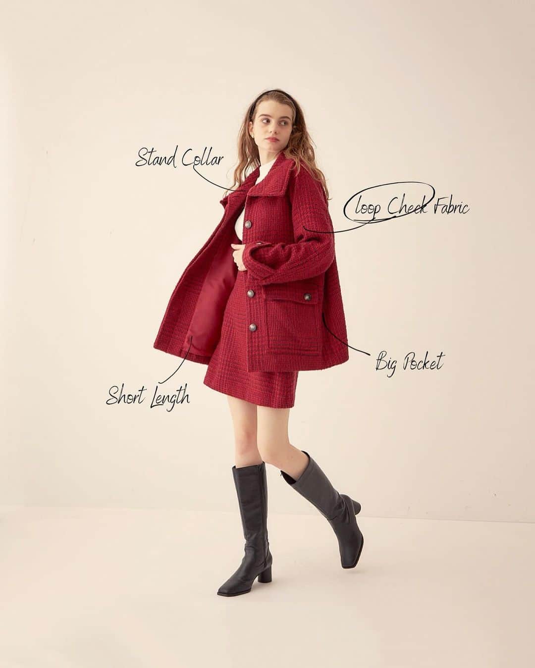 デイシーさんのインスタグラム写真 - (デイシーInstagram)「𝐶𝑜𝑎𝑡 𝐶𝑜𝑙𝑙𝑒𝑐𝑡𝑖𝑜𝑛  -------------------------------------------  🏷️loop checked stand collar coat No. 104160023 ¥45,100(in tax)  red, black  Fsize  ループ糸を使用した表面感あるツイードのチェック柄が クラシカルなスタンドカラーコート。 大き目のポケット、袖のベルトを付けポイントに。 フロントは隠しボタンにしすっきりと仕上げました。 レッドはDEICYオリジナルで作成し、 トレンドカラーのレッドとボルドーを組み合わせた 目を惹く配色に仕上げました。  -------------------------------------------  ˗ˏˋ 𝟏𝟎％𝐎𝐅𝐅 𝐂𝐚𝐦𝐩𝐚𝐢𝐠𝐧 ˎˊ˗ 　　11/16 thu -30 thu   official web storeでは 11/19(sun)まで、対象のコートが表示価格よりさらに“10％OFF”となります🎫 この機会をお見逃しなく❤︎  ※ログイン後、カート内で金額をご確認いただけます。 ※予約商品・SALE商品は対象外となります。 ※店舗とは施策内容が異なります。  . #deicy #mecouture #deicypress #deicy2023winter #LaChicdePARIS #deicycoatcollection」11月18日 14時49分 - deicy_official