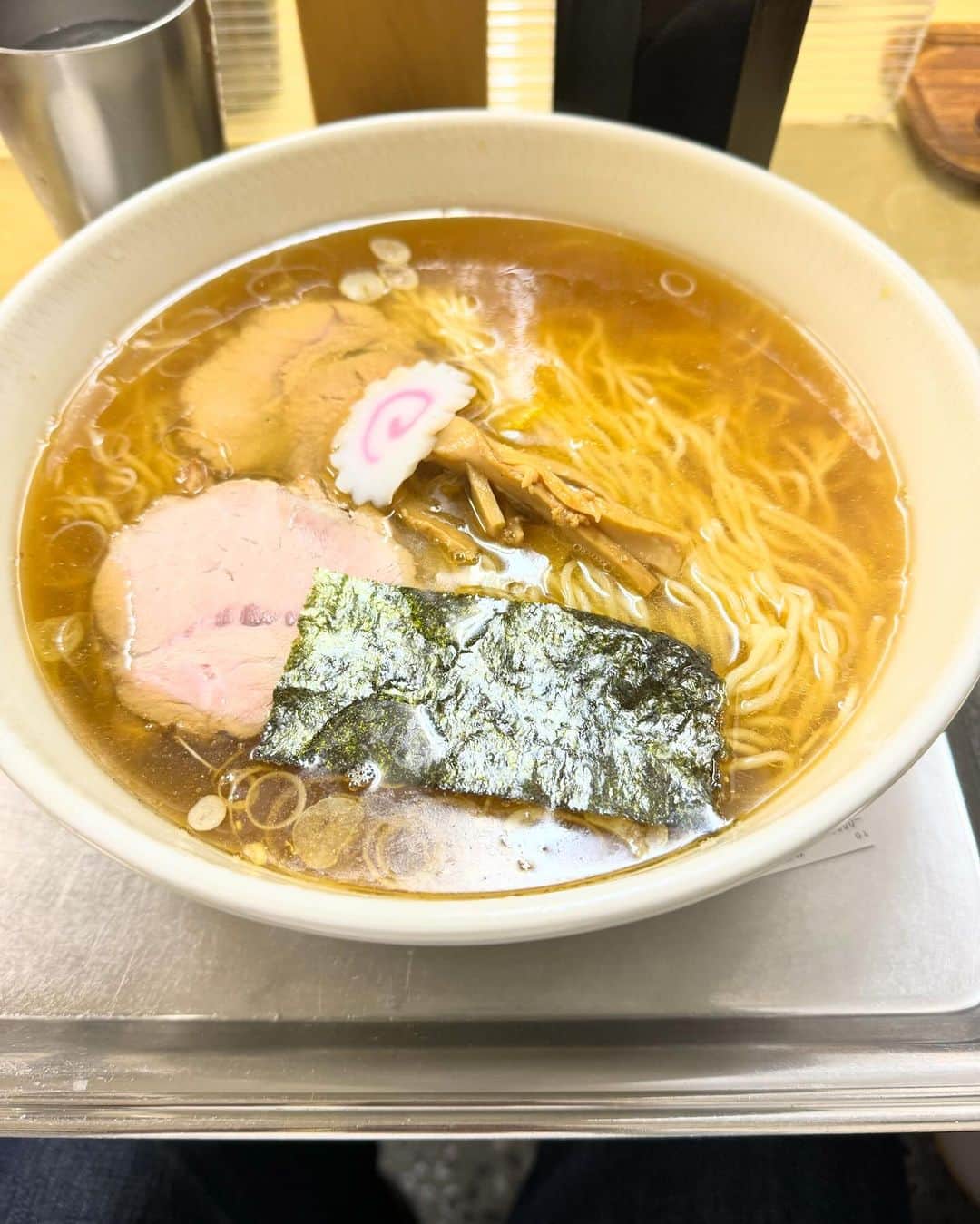 亘健太郎さんのインスタグラム写真 - (亘健太郎Instagram)「大宮の劇場出番の合間にザパンチ浜さんに美味しいラーメンご馳走になったよ〜‼︎ #channelwatari #アメカジボーイズ  #amecajiboys  #アメカジ  #アメカジ散策  #byボーイズ長  #気になるアイテムあります？ #電気工事士芸人 #建築系バイト芸人」11月18日 14時57分 - watarikentaro