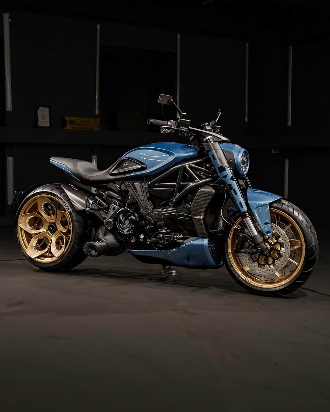 epidemic_motorsのインスタグラム：「Piombo-X. Limited edition based on the Ducati X-Diavel by @box39co  #Box39 #Ducati #Xdiavel #custom #motorcycles #luxury #moto #epidemic_motors #epidemicmotors」