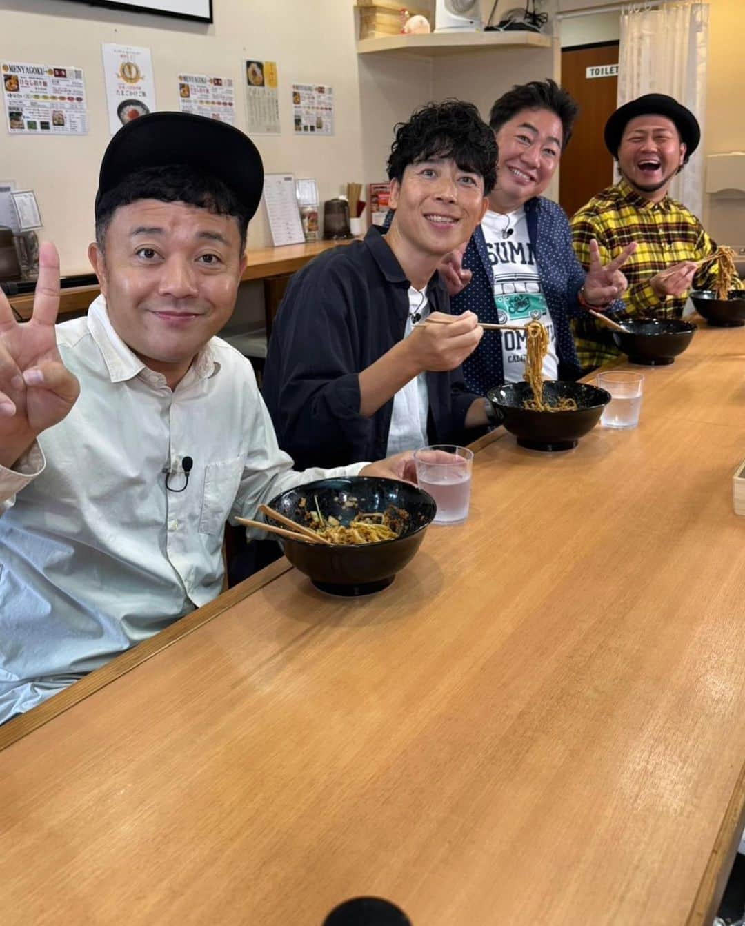 川原豪介さんのインスタグラム写真 - (川原豪介Instagram)「本日18時55分からテレQ【たくなる】。見て下さーい👀ぬんっ！」11月18日 15時41分 - blueriver_kawa