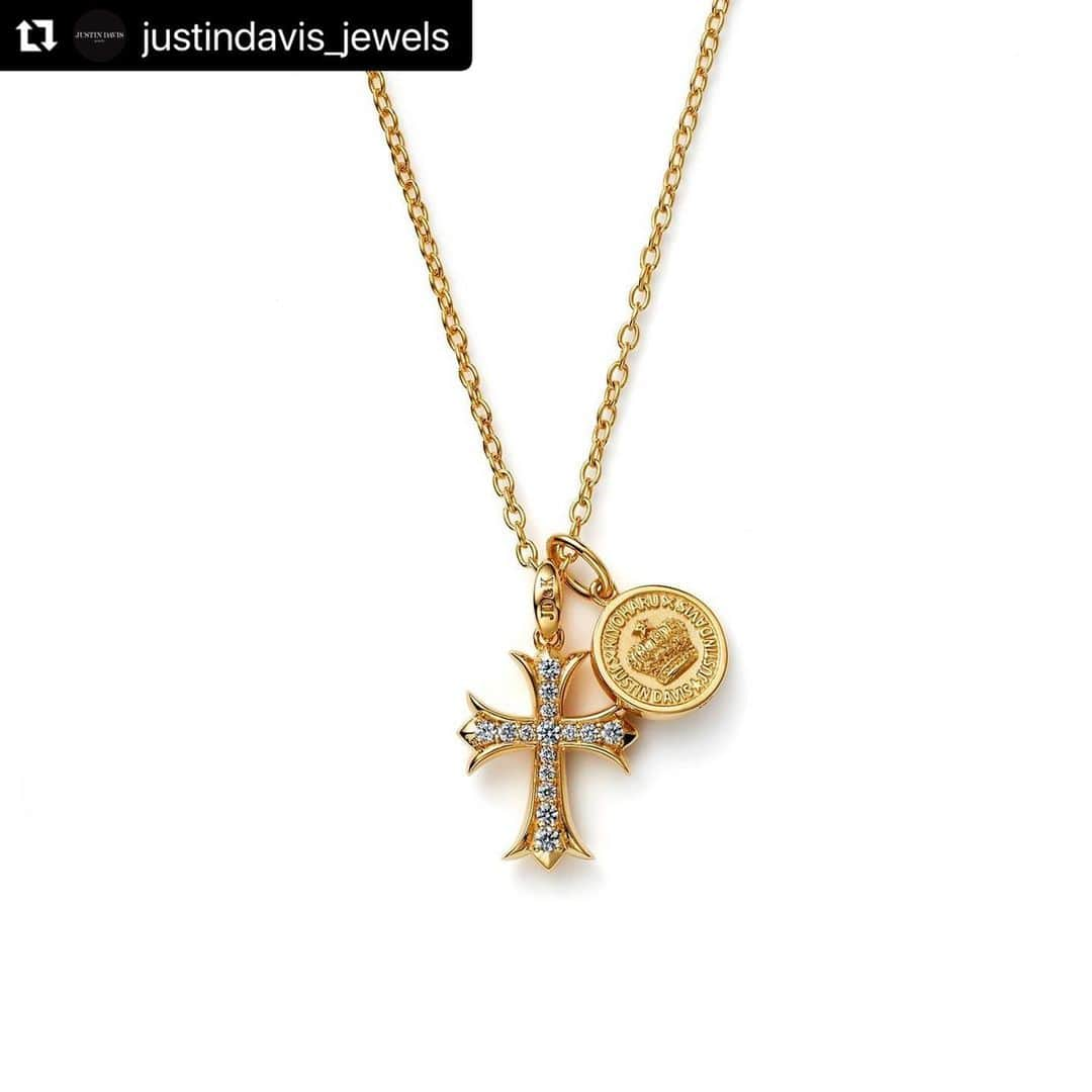 清春さんのインスタグラム写真 - (清春Instagram)「#Repost @justindavis_jewels with @use.repost ・・・ ⠀ KIYOHARU × JUSTIN DAVIS コラボレーション ネックレス『SHAULA』発売記念！ 清春氏フォト撮影イベント決定！！  KIYOHARU × JUSTIN DAVIS コラボレーション ネックレス『SHAULA』の発売を記念し、ラフォーレ原宿店、名古屋パルコ店限定で、対象商品購入者様の特典として、各店先着100名様に清春氏とのフォト撮影チケット＋マフラータオルをプレゼント！  イベント、商品の詳細は、プロフィール🔗よりご覧ください！  #justindavis #ジャスティンデイビス #清春 #KIYOHARU #shaula」11月18日 15時56分 - kiyoharu_official