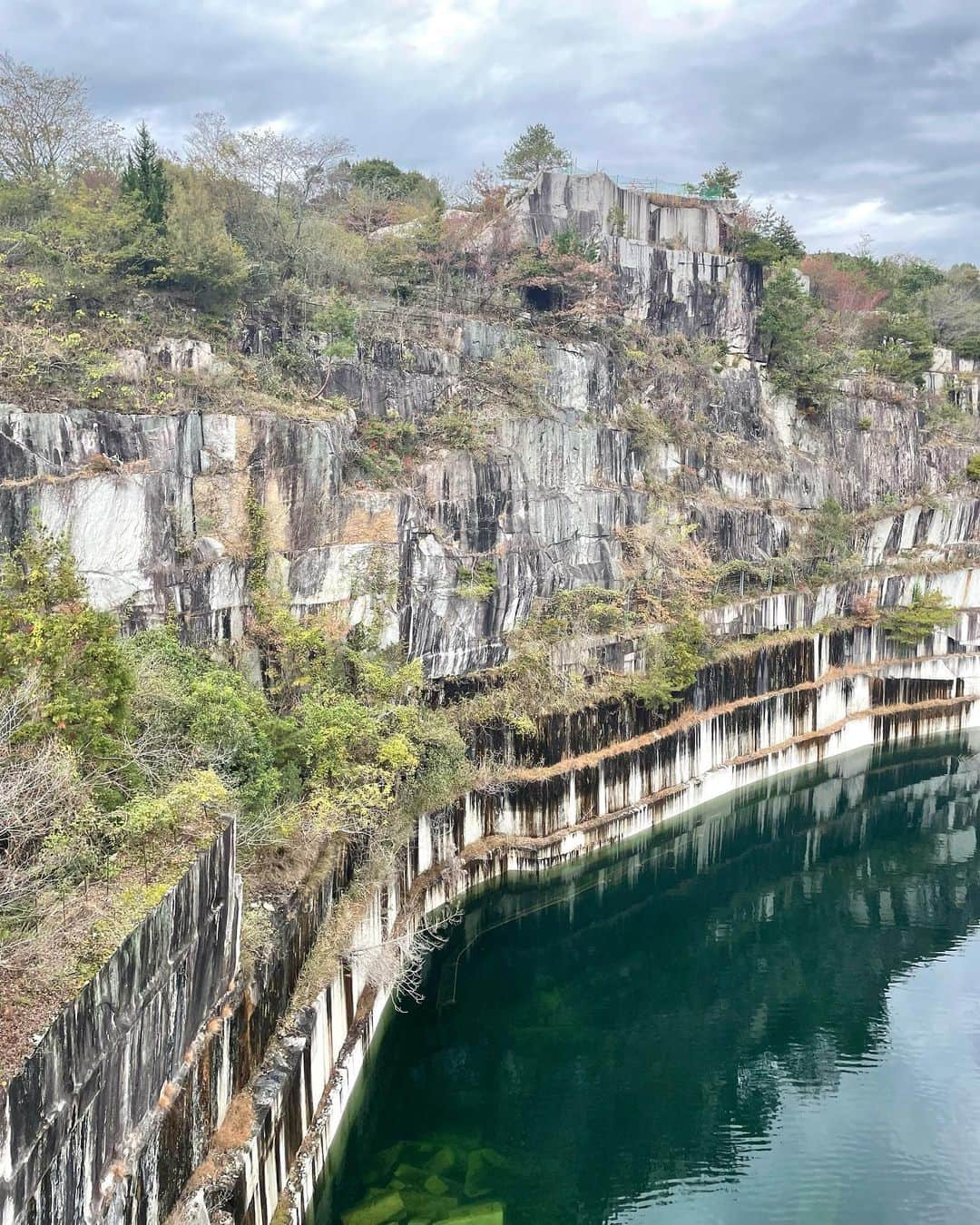 寺田真珠さんのインスタグラム写真 - (寺田真珠Instagram)「明日はいよいよ駅伝だ  頑張って走り切る🫶  #茨城県 #茨城グルメ #茨城 #ibaraki #笠間 #笠間稲荷神社  #菊まつり #笠間の菊まつり #神社 #日本三大稲荷 #ootd #ootdfashion #fashion #style #uniqlo #ユニクロ #ユニクロコーデ #ユニクロ購入品 #笠間工芸の丘 #アウター #冬服 #冬服コーデ #冬コーデ #タートルネック #タートルネックニット #タートルネックコーデ #ロングブーツ #ロングブーツコーデ #石切山脈 #discoat」11月18日 18時04分 - shinju_terada