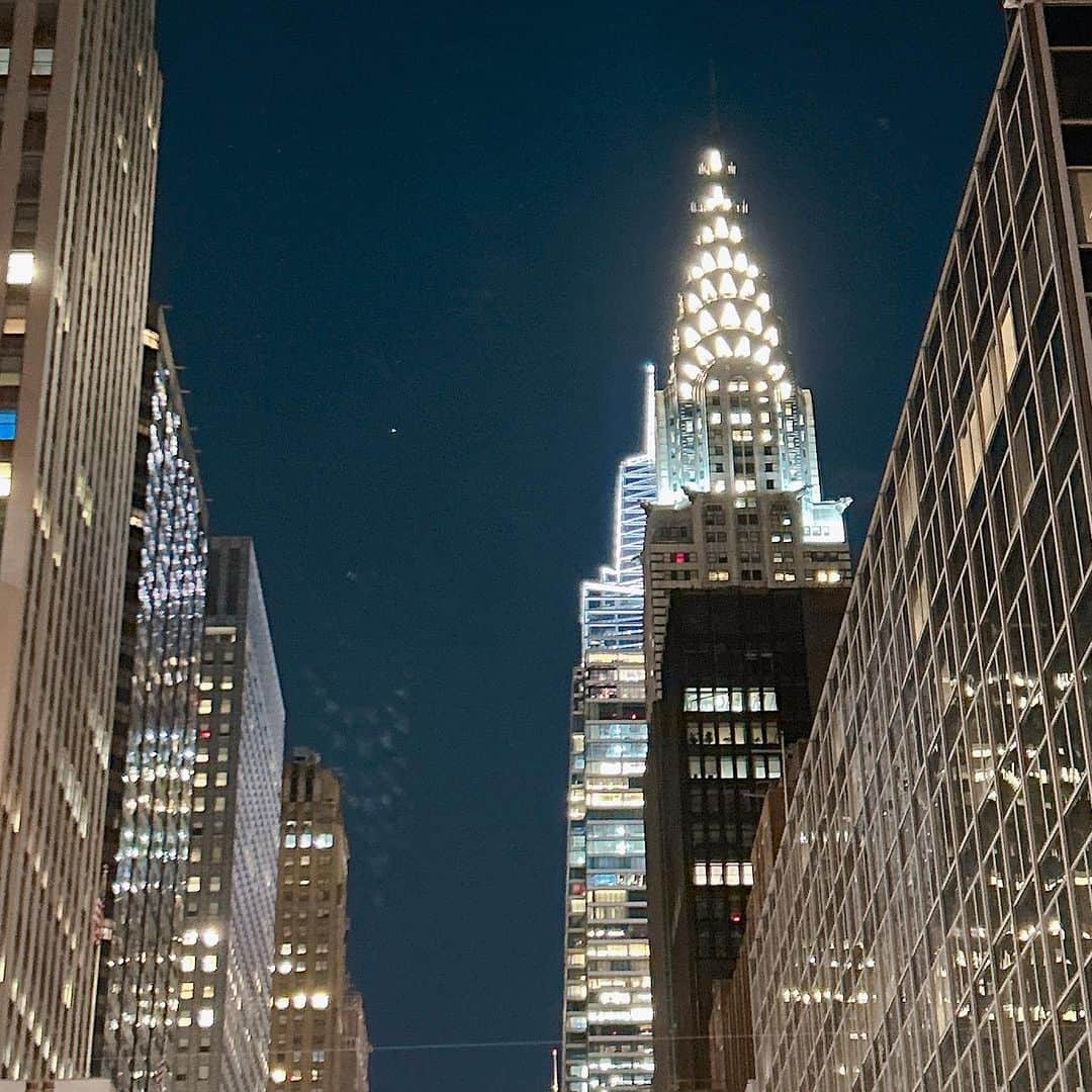 MARIさんのインスタグラム写真 - (MARIInstagram)「Hello,Glittering city, New York.💋 . #summitonevanderbilt  #newyork  #timessquare」11月18日 18時22分 - lovexxy0
