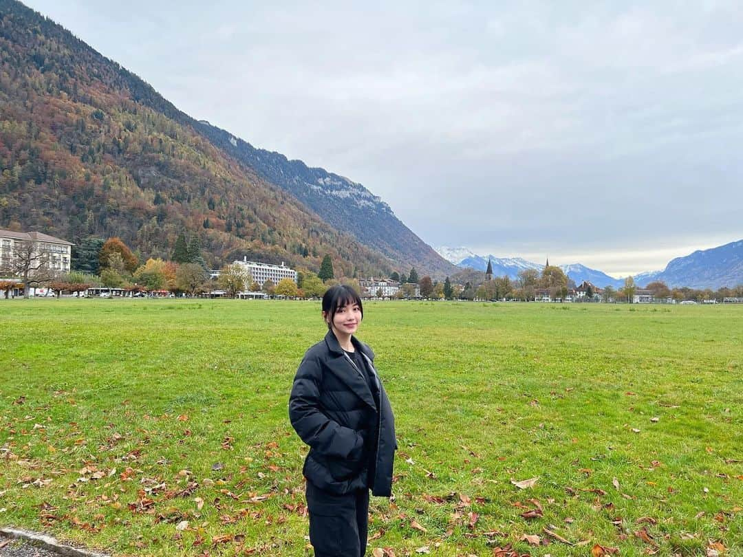 黑嘉嘉（ヘイ・ジャアジャア）さんのインスタグラム写真 - (黑嘉嘉（ヘイ・ジャアジャア）Instagram)「First time in Switzerland🇨🇭」11月18日 18時16分 - jiajia94526