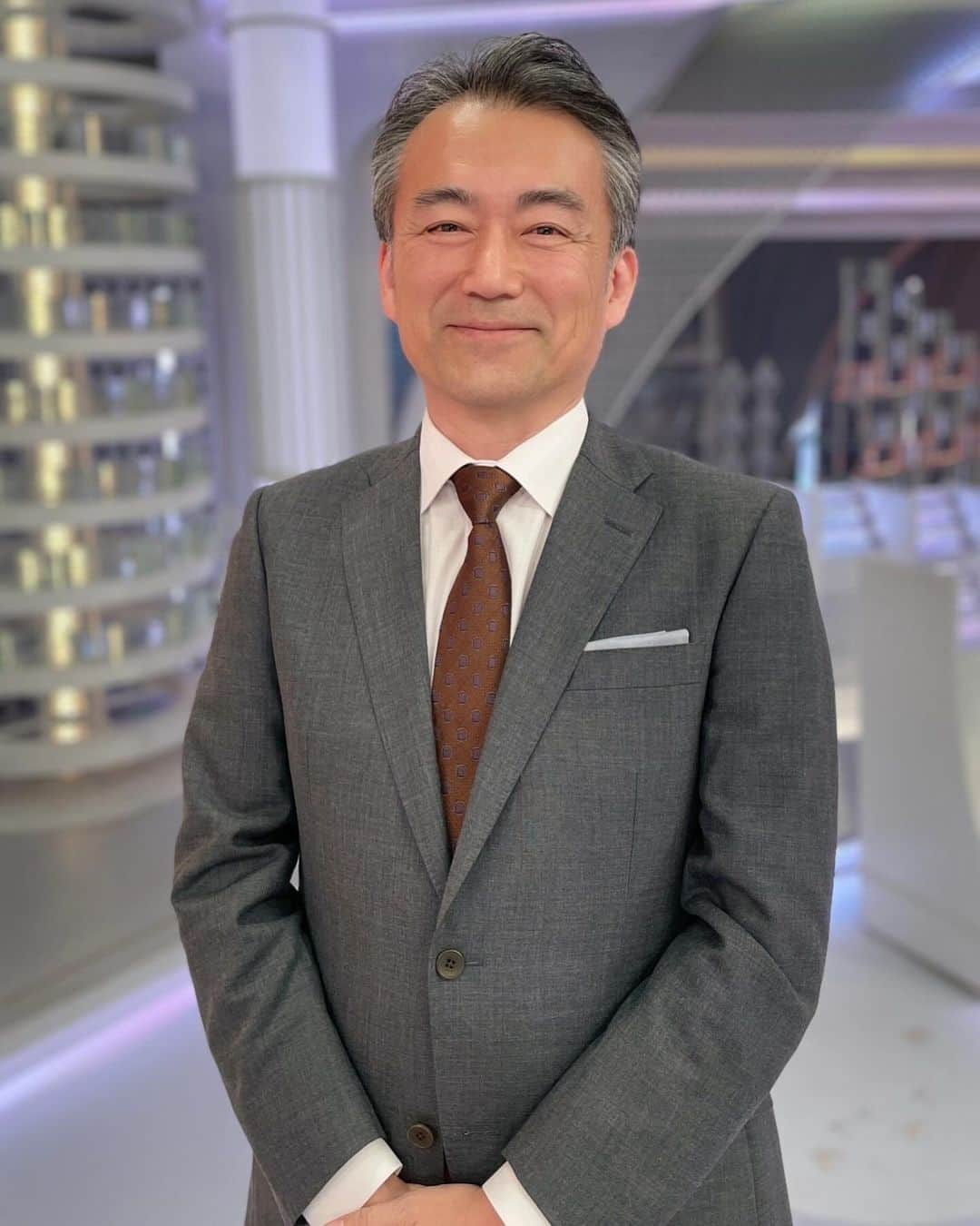 フジテレビ「プライムニュース イブニング」さんのインスタグラム写真 - (フジテレビ「プライムニュース イブニング」Instagram)「⠀ この先は一日の中で寒暖差が大きくなりそうです。⠀ 時間帯に合わせて服装を調節してくださいね。⠀ ⠀ 今日は生野アナに代わり、松村アナが担当しました。⠀ ご覧いただきありがとうございました!⠀ ⠀ #生野陽子 @yoko_shono ⠀ #奥寺健 @fujitv_announcer⠀ #杉原千尋 @chihiro.sugihara⠀ #勝野健 @ken.katsuno⠀ #松村未央 @mio.matsumura_⠀ #フジテレビ⠀ #アナウンサー⠀ #ニュース」11月18日 18時36分 - livenews_it