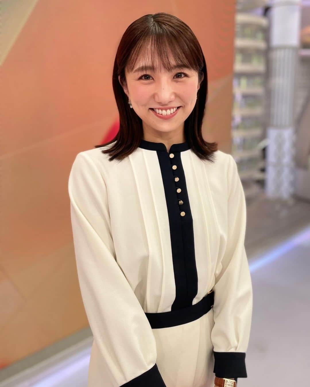 フジテレビ「プライムニュース イブニング」さんのインスタグラム写真 - (フジテレビ「プライムニュース イブニング」Instagram)「⠀ この先は一日の中で寒暖差が大きくなりそうです。⠀ 時間帯に合わせて服装を調節してくださいね。⠀ ⠀ 今日は生野アナに代わり、松村アナが担当しました。⠀ ご覧いただきありがとうございました!⠀ ⠀ #生野陽子 @yoko_shono ⠀ #奥寺健 @fujitv_announcer⠀ #杉原千尋 @chihiro.sugihara⠀ #勝野健 @ken.katsuno⠀ #松村未央 @mio.matsumura_⠀ #フジテレビ⠀ #アナウンサー⠀ #ニュース」11月18日 18時36分 - livenews_it