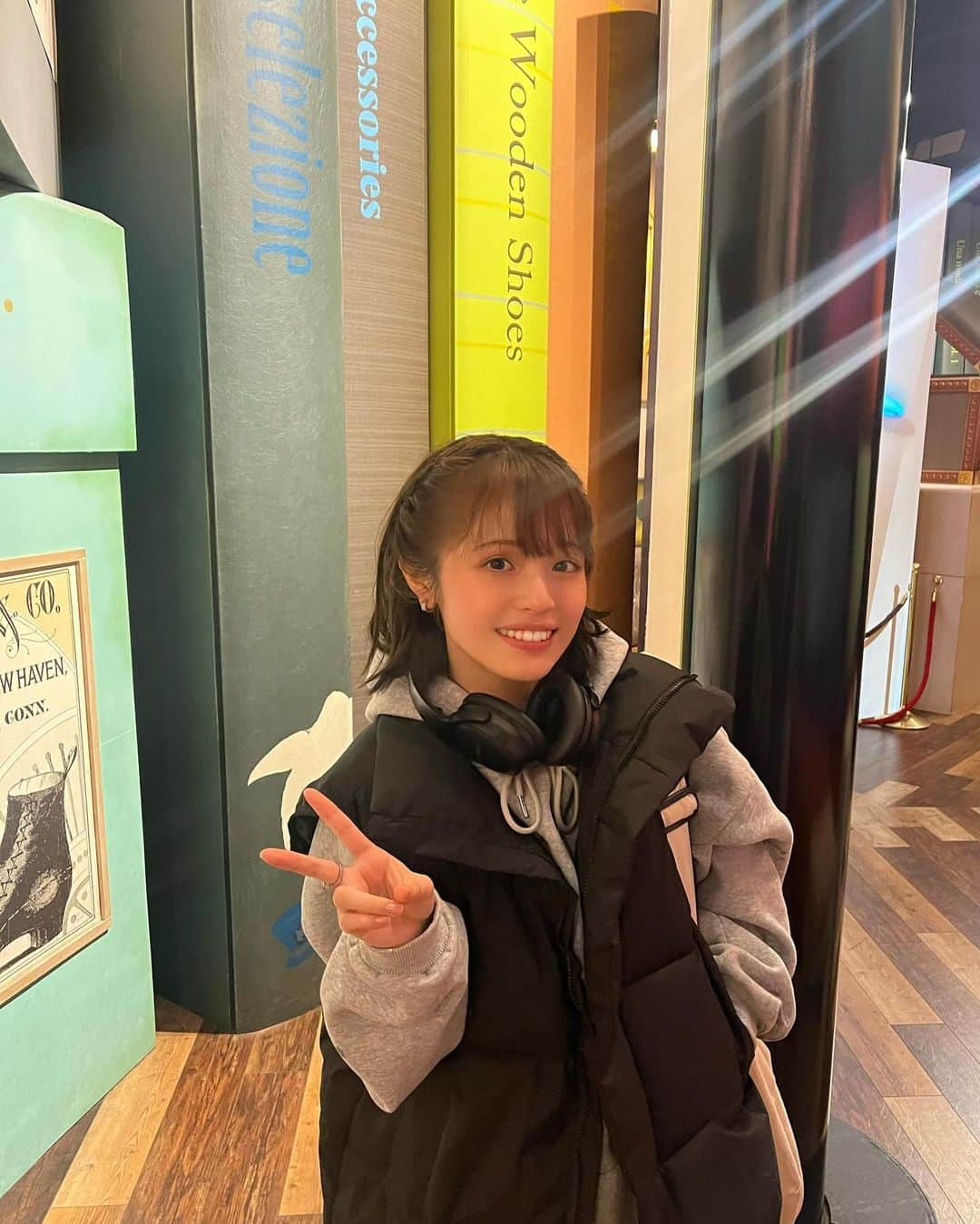 豊嶋花さんのインスタグラム写真 - (豊嶋花Instagram)「お仕事終わりに最寄り駅でたまたま会った友達とよみうりランド行ってきた！！楽しかった〜✌︎  明日は一日警察署長を務めます！ 頑張ります✊🏻」11月18日 18時42分 - hanatoyoshima_official
