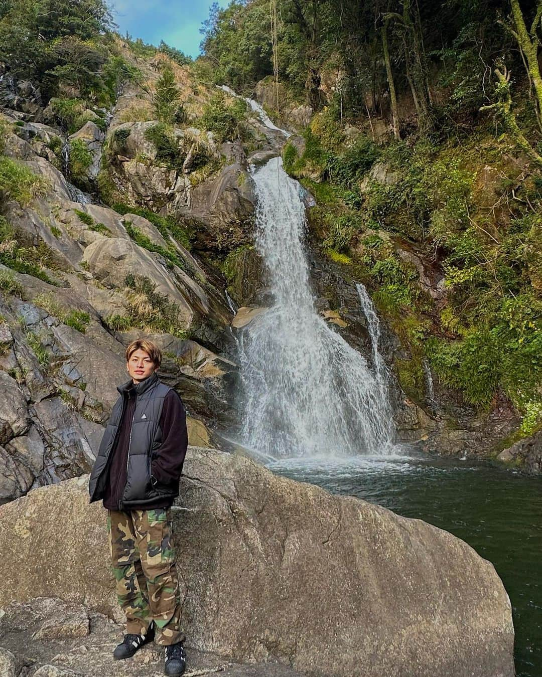 野口義斗のインスタグラム：「. 自然満喫してきた🌳⛰️」