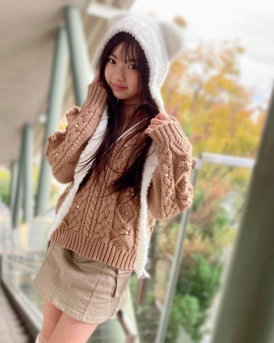 上埜れのんさんのインスタグラム写真 - (上埜れのんInstagram)「•*¨*•.¸¸🌼*･🧡  秋っぽ🧡🍁🍂  🥶暖かい気温に戻ってほしいなぁ😛︎‪❤️‍🔥  #小学生女子#女の子コーデ#秋コーデ#kidsfashion」11月18日 18時50分 - xxrenonxx