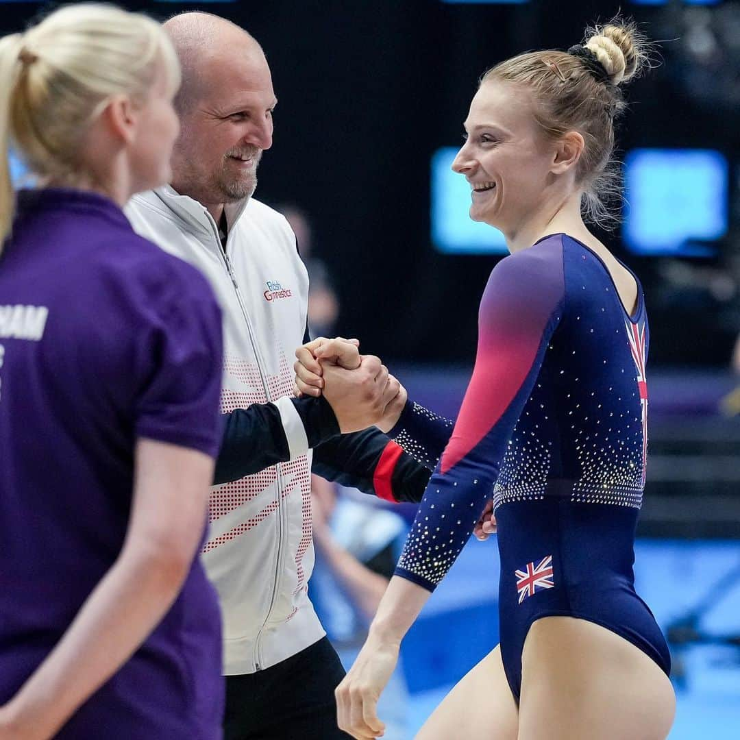 ブライオニー・ペイジさんのインスタグラム写真 - (ブライオニー・ペイジInstagram)「🌟World Champion in front of a home crowd!!!🌟🥹🇬🇧  Where to even start! These championships have been filled with moments to cherish forever.  Being part of this team has been amazing & so inspiring, from DMT women winning their first team🥇, DMT men team🥉, TUM W🥇🥈🥉, TUM M🥈🥉, SYN M 4th, TRA M team🥉, to us qualifying each eligible discipline 🇬🇧 to the World Games 2025 & 2x Olympic quota places for trampoline by Zak & Izzy! to Laura rejoining the team after becoming a mum earlier this year, to the debutants, “oldies” & those returning from injuries.   🙌🏻 Most importantly you are all wonderful people & I am so inspired by all of you.  My personal highlights:  ⭐️ performing my PB routine in prelims (57.21) in front of the home crowd.  ⭐️ Qualifying into the finals by the smallest of margins (0.01) alongside @izzy.songhurst into her first Worlds finals where she earnt a quota spot for Team GB to the Paris Olympics! And then going on to compete in the finals with my teammate, celebrating our final routines together with all our friends & families watching!  ⭐️ hearing the roar of the crowd and rumble beneath my feet, taking the moment in and smiling before stepping onto the trampoline 4 times on Sunday finals day. (and our teammates Laura & Andrew being with us on the competition floor for the synchro events).  ⭐️ Izzy & I hitting a PB routine to lead prelims & then starting finals day with a synchro🥉our first world championships medal in synchro together!  ⭐️ All-round team 🥉 to finish the competition week 🥹🥹🥹  ⭐️ Game nights, including being taught(ish) a new card game by Pete 😂 & winning a certain special round of The Crew after many many attempts! @louisebrownsey 😂  AND OF COURSE:  🌟🥇 Becoming World Champion with my 3 triff-miller routine in front of a massive home crowd!  ~~~~~  With every athlete there are thousands part of the journey helping us to perform the way we hope to. Thank you to my personal coach @brian_camp_consulting & all the support from my teammates, coaches & members of @pooletrampoline you have welcomed me in so beautifully & I am absolutely loving training there! And to…(continued in comments as caption is too long 😅)…」11月18日 19時26分 - bryony_page