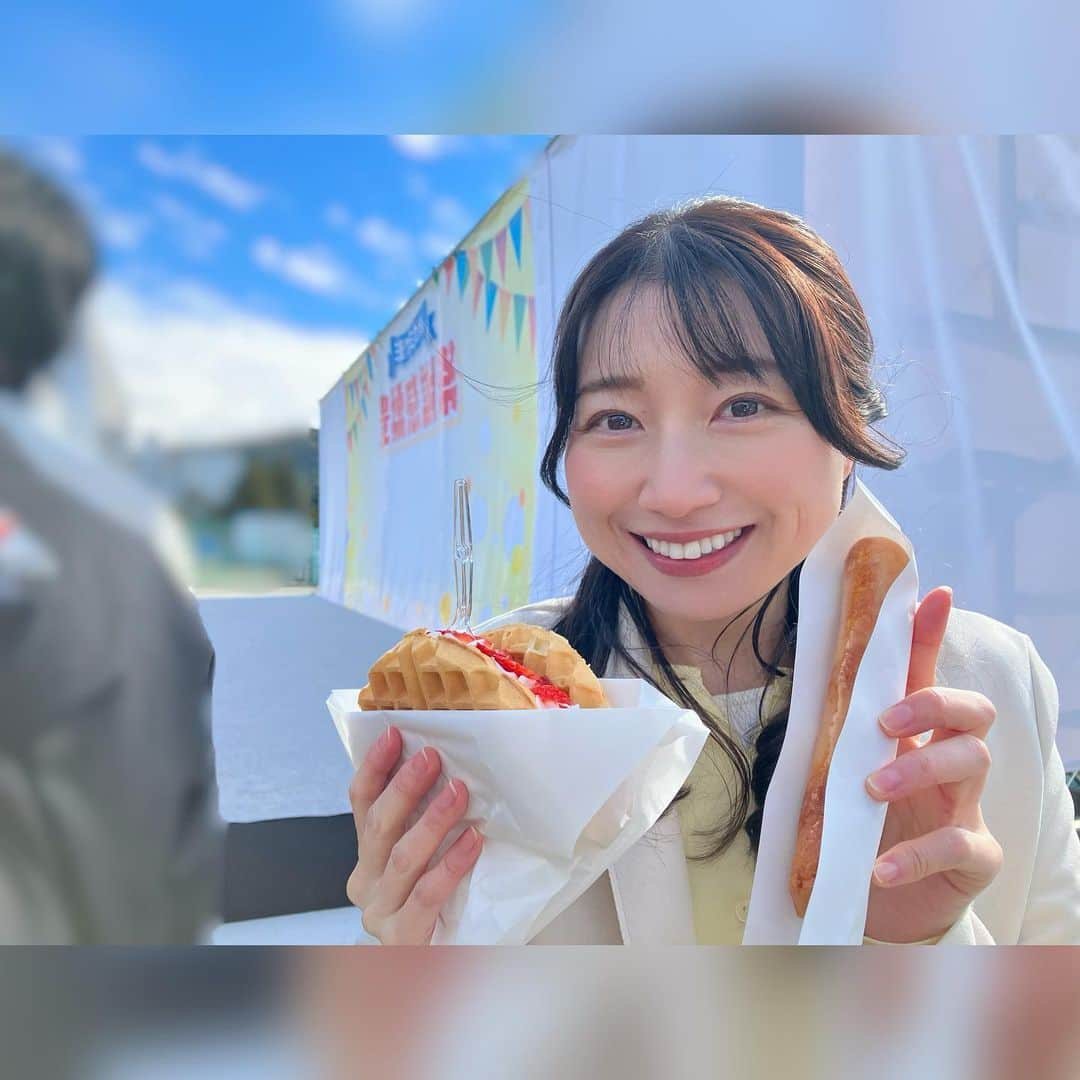 夏目樹里さんのインスタグラム写真 - (夏目樹里Instagram)「本日は、三菱ケミカル株式会社 東海事業所様「豊橋感謝祭」MCを務めさせて頂きました✨  たくさんの方にお越し頂き、ステージや各ブース盛り上がり〜楽しかったです🥳  （MCらしからぬ写真ですが🤣💦） フードも美味しくお値打ち〜😋 田辺三菱製薬様ゆるキャラ「たなみん」も ふわふわ毛並みに癒されたよ💖  みなさま大変お世話になり、本当にありがとうございました❣️❣️」11月18日 19時48分 - juri_azure