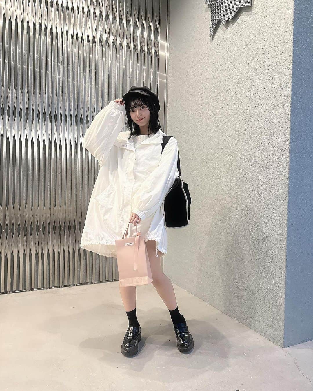 山田寿々のインスタグラム：「#miumiu 💙」