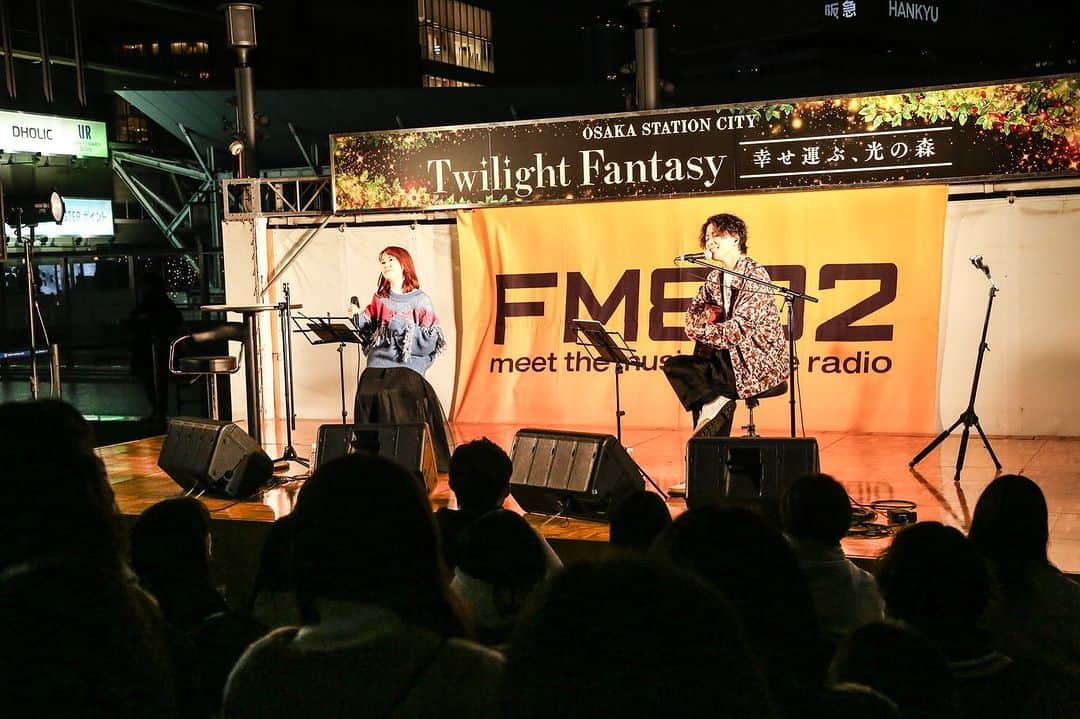 FM802さんのインスタグラム写真 - (FM802Instagram)「#Penthouse の #浪岡真太郎 と #大島真帆 を迎えて #FM802 on-air with TACTY IN THE MORNING  Penthouse SPECIAL TALK&LIVE でした✨  🗓️11/18(土) 📍大阪ステーションシティ5階 時空(とき)の広場  本日の模様は一部、11/23(木)朝10時台 TACTY IN THE MORNINGにてO.A.！📻お楽しみに🎄  📷田浦ボン」11月18日 19時59分 - fm802_pr