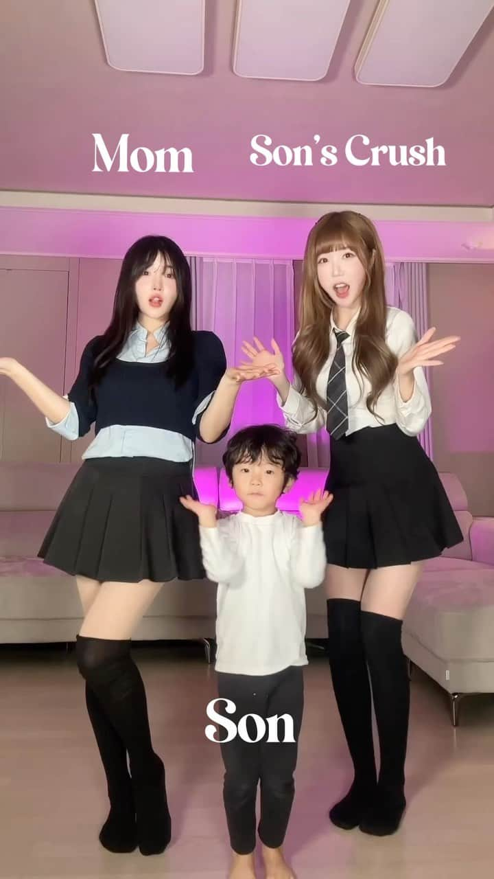 ゆかのインスタグラム：「Rohan dances so well now LOL  . . . #reels #reelsviral #viral #dance #dancechallenge #funny #funnyvideos #family #friends #explore #댄스 #댄스챌린지 #웃긴짤 #아들 #ママと息子 #ダンス #ダンス動画 #家族 #面白い #trend」